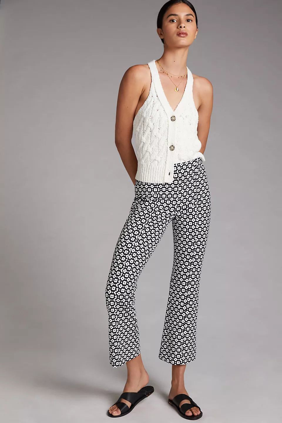 Anthropologie Maeve Black White Daisy Flower Kick Flare Pants (M)