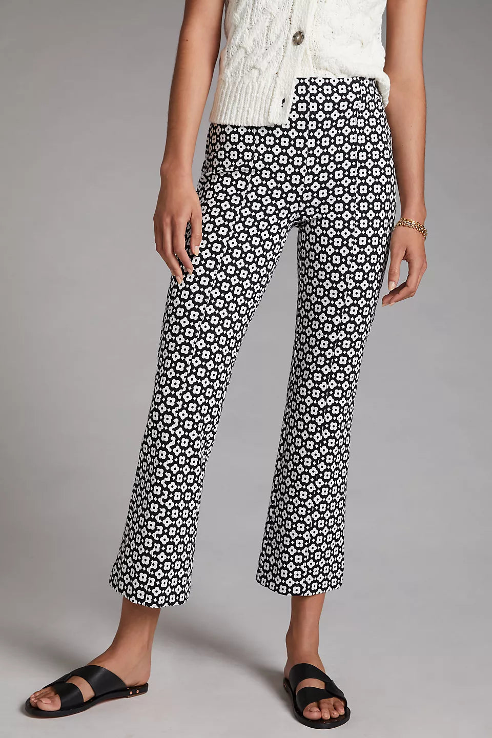 Anthropologie Maeve Black White Daisy Flower Kick Flare Pants (M)