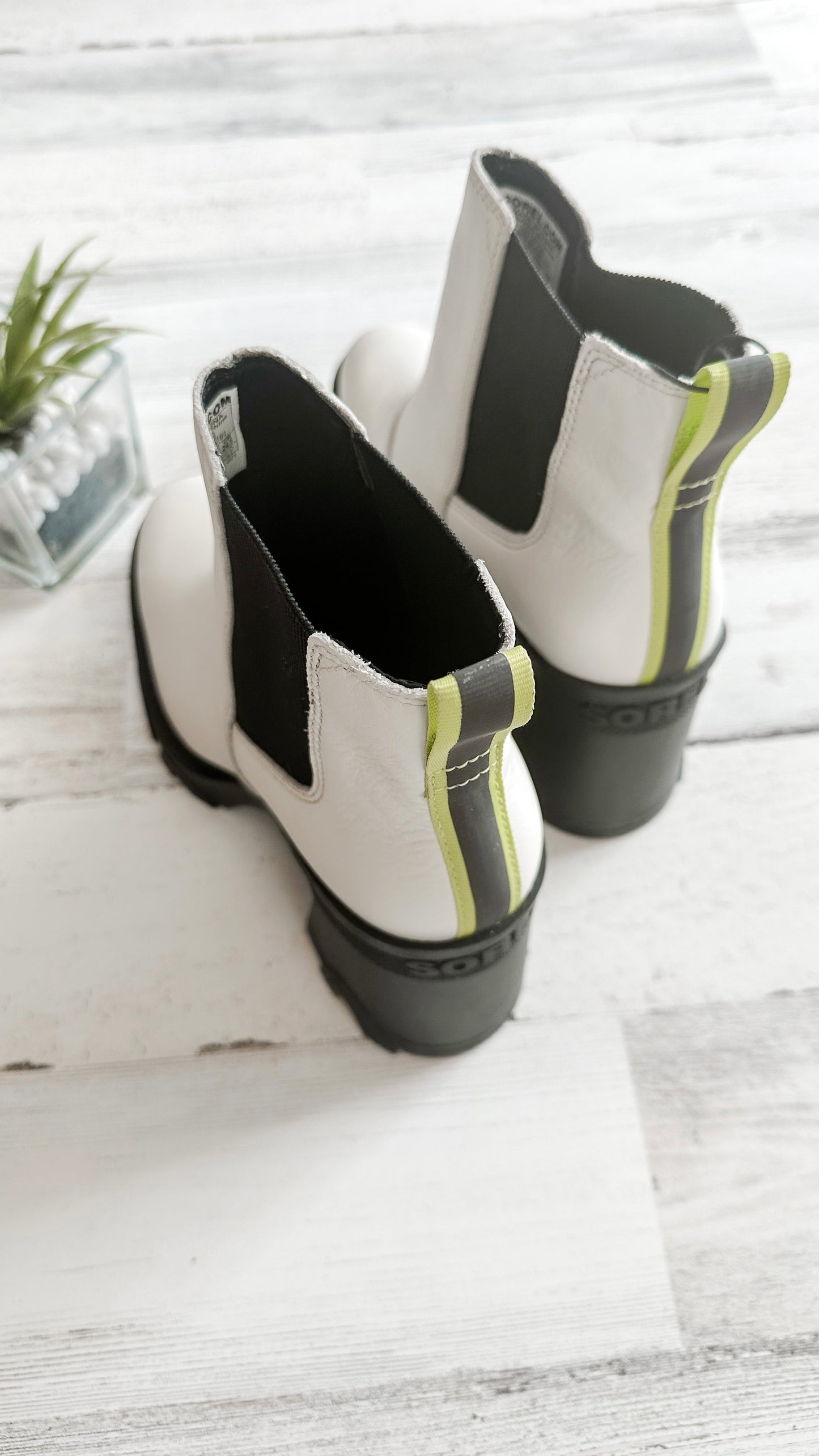 Sorel Brex Heel Chelsea Waterproof White Boots (7.5)