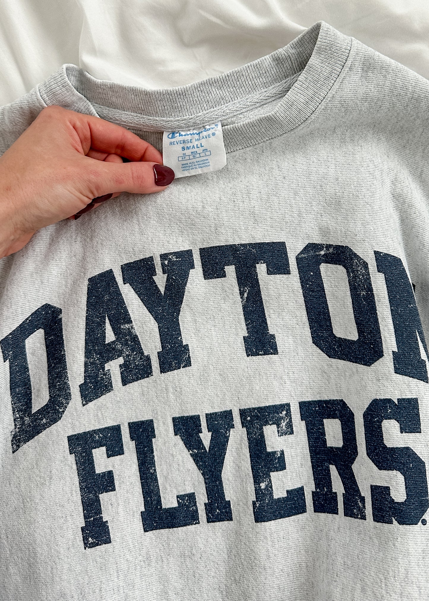 Vintage 00s Dayton Flyers Gray Navy Champion Reverse Weave Pullover Sweatshirt (S)