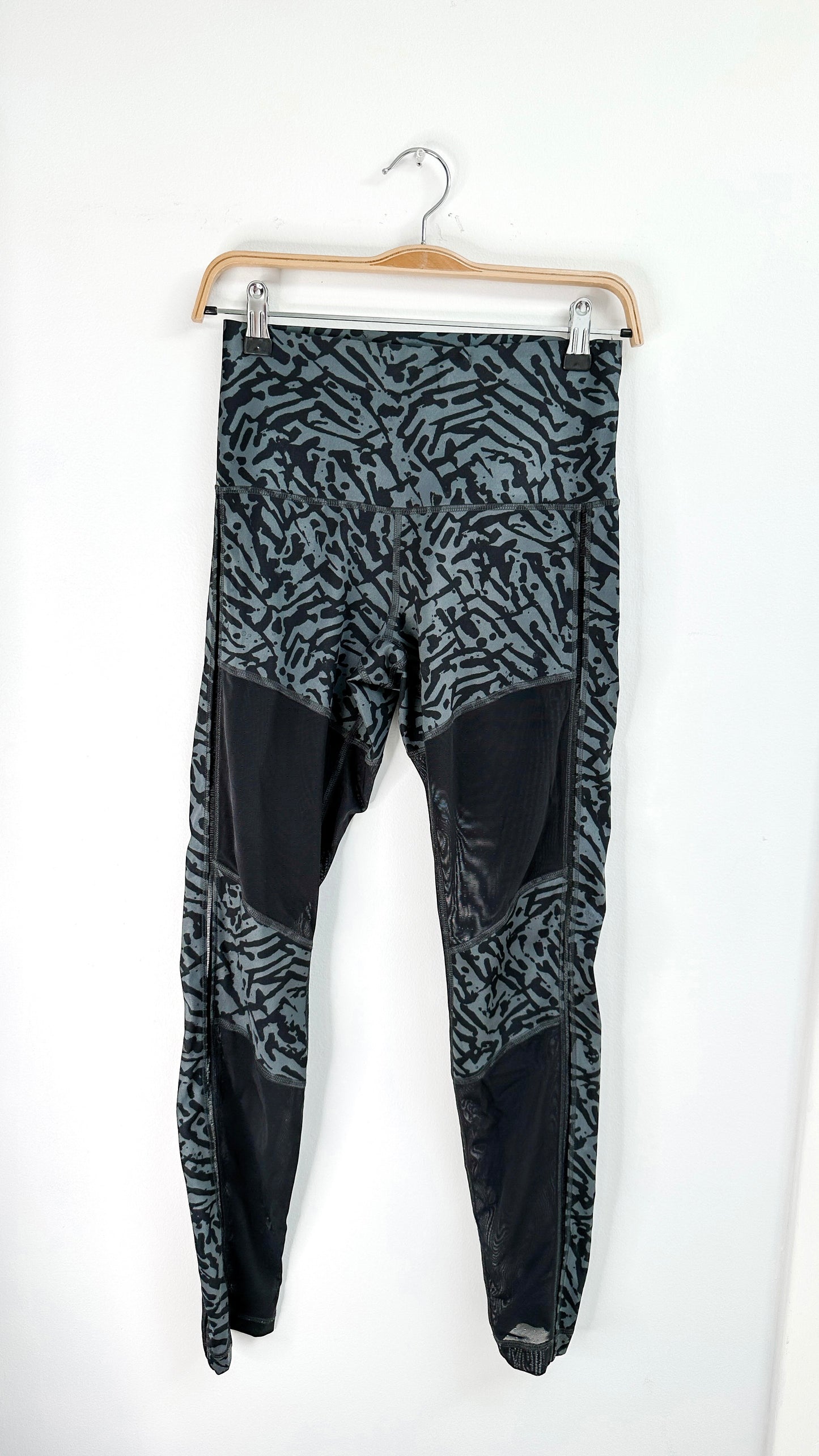 Lululemon Hot To Trot Brushed Animal & Mesh Pant Leggings (6/M)