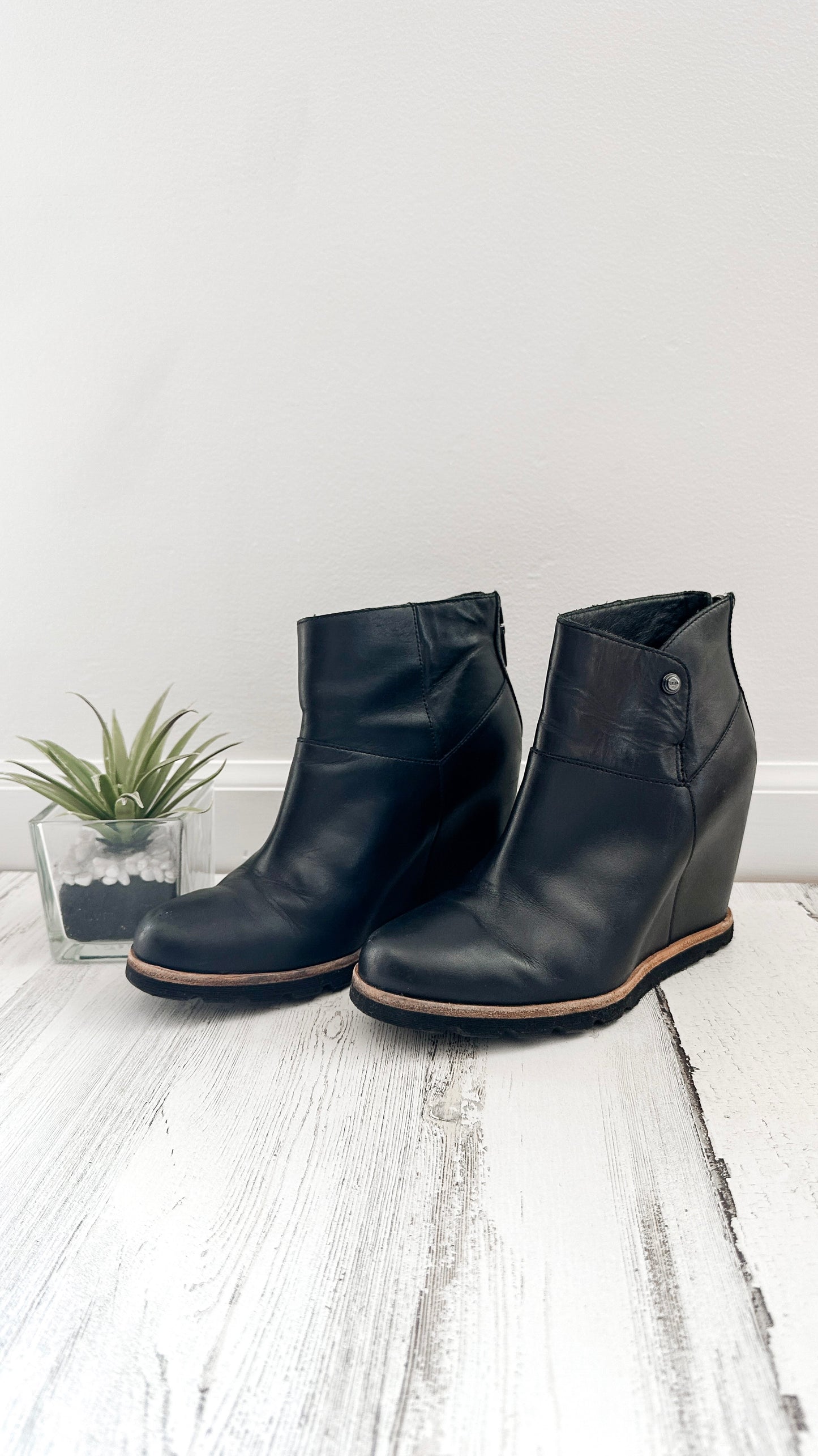 UGG Black Leather Amal Wedge Boots (7.5)