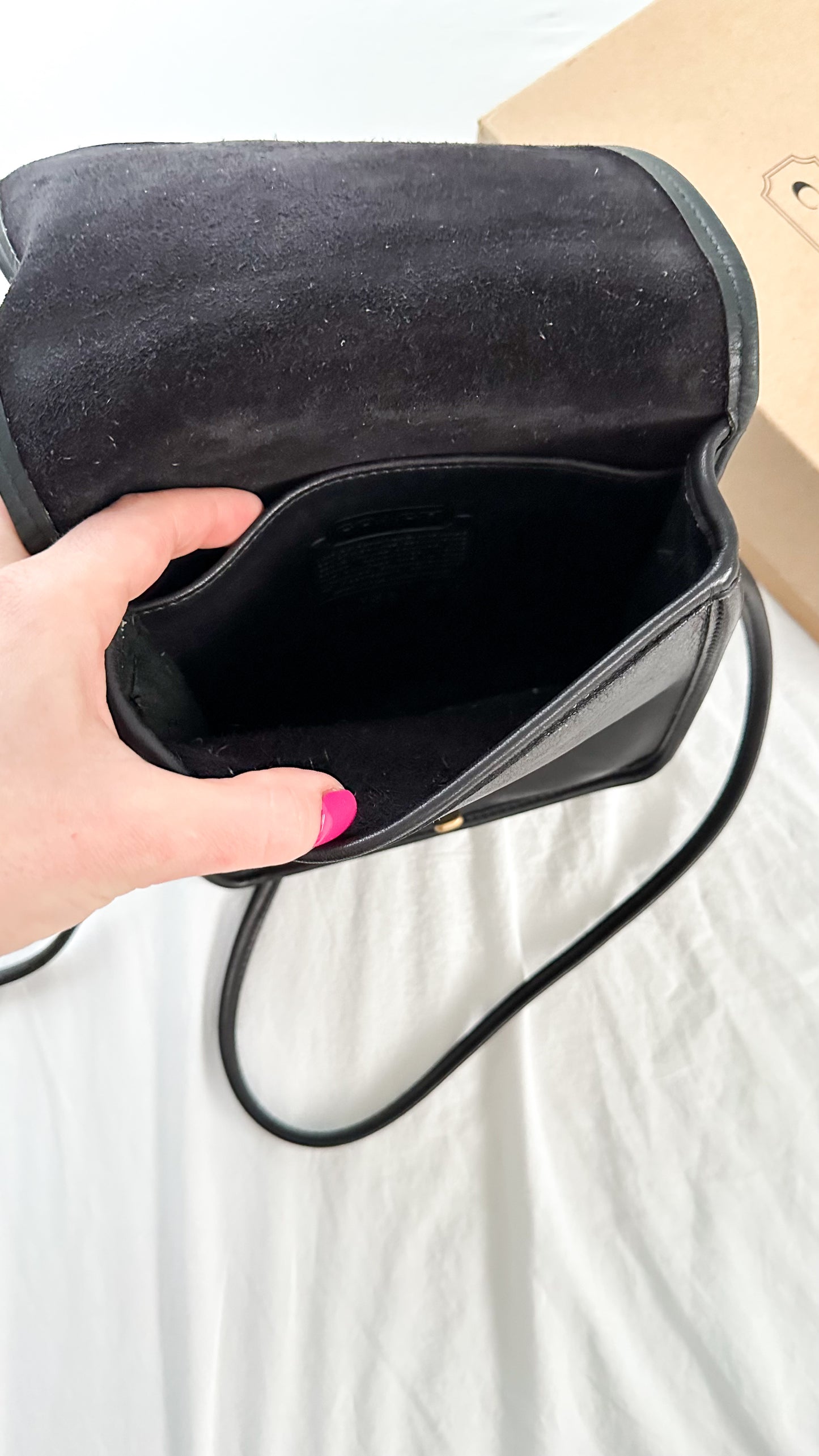 Vintage Coach Compact Pouch in Black Leather Crossbody Purse