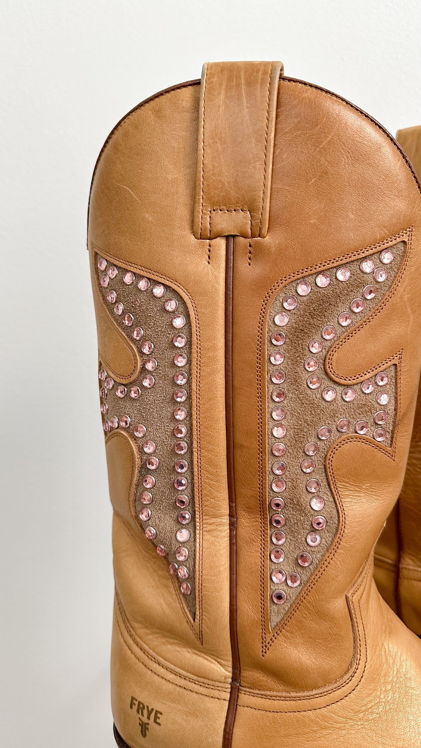 Vintage Frye Daisy Duke Tan Brown Leather Pink Crystal Studded Cowboy Boots (9)