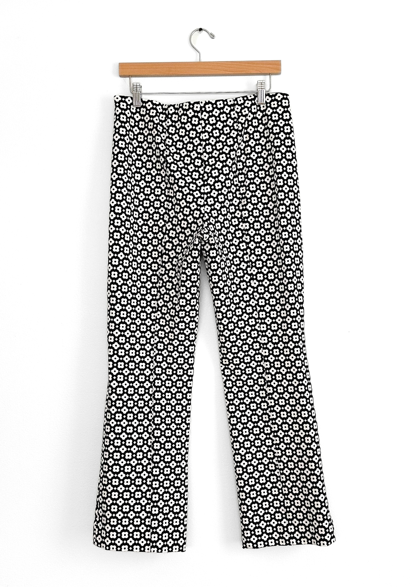 Anthropologie Maeve Black White Daisy Flower Kick Flare Pants (M)
