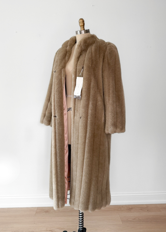 NEW Avec Tu Vintage Faux Fur Blonde Coat Long Swing Princess Coat USA Union Made