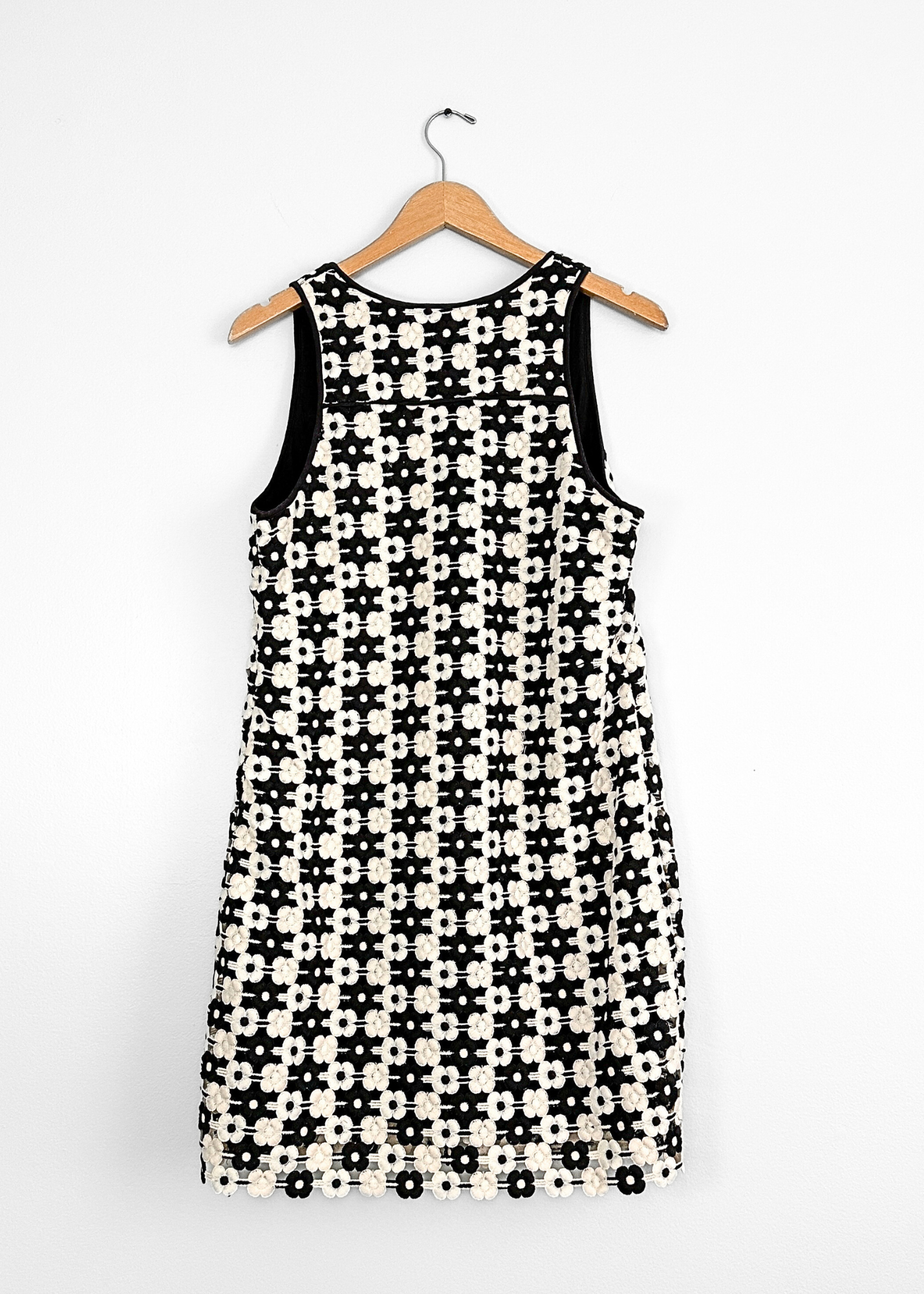 Anthropologie Maeve V-Neck Crochet Black Cream Flower Dress (M)