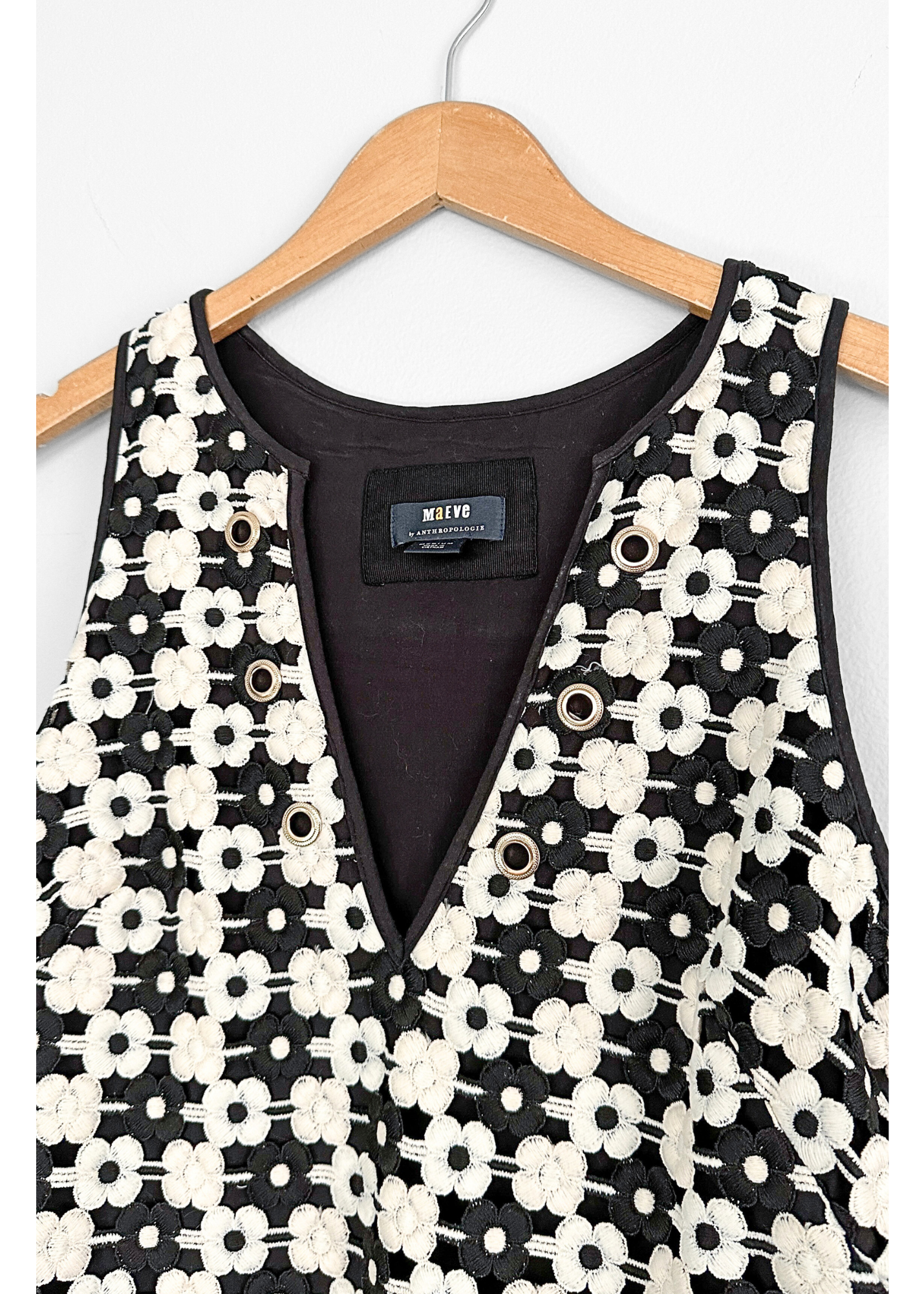 Anthropologie Maeve V-Neck Crochet Black Cream Flower Dress (M)