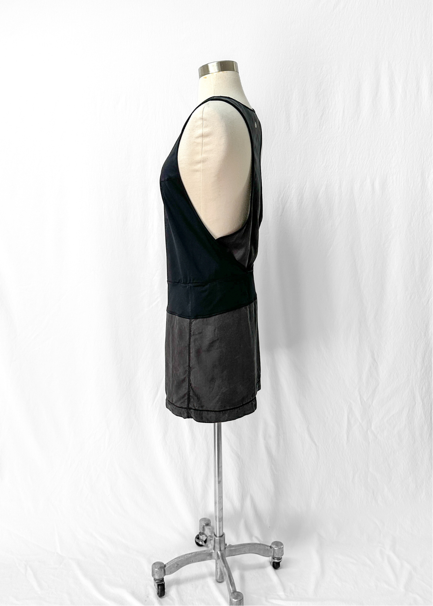 Lululemon Blissed Out Black and Gray Racerback Tank Dress (4)