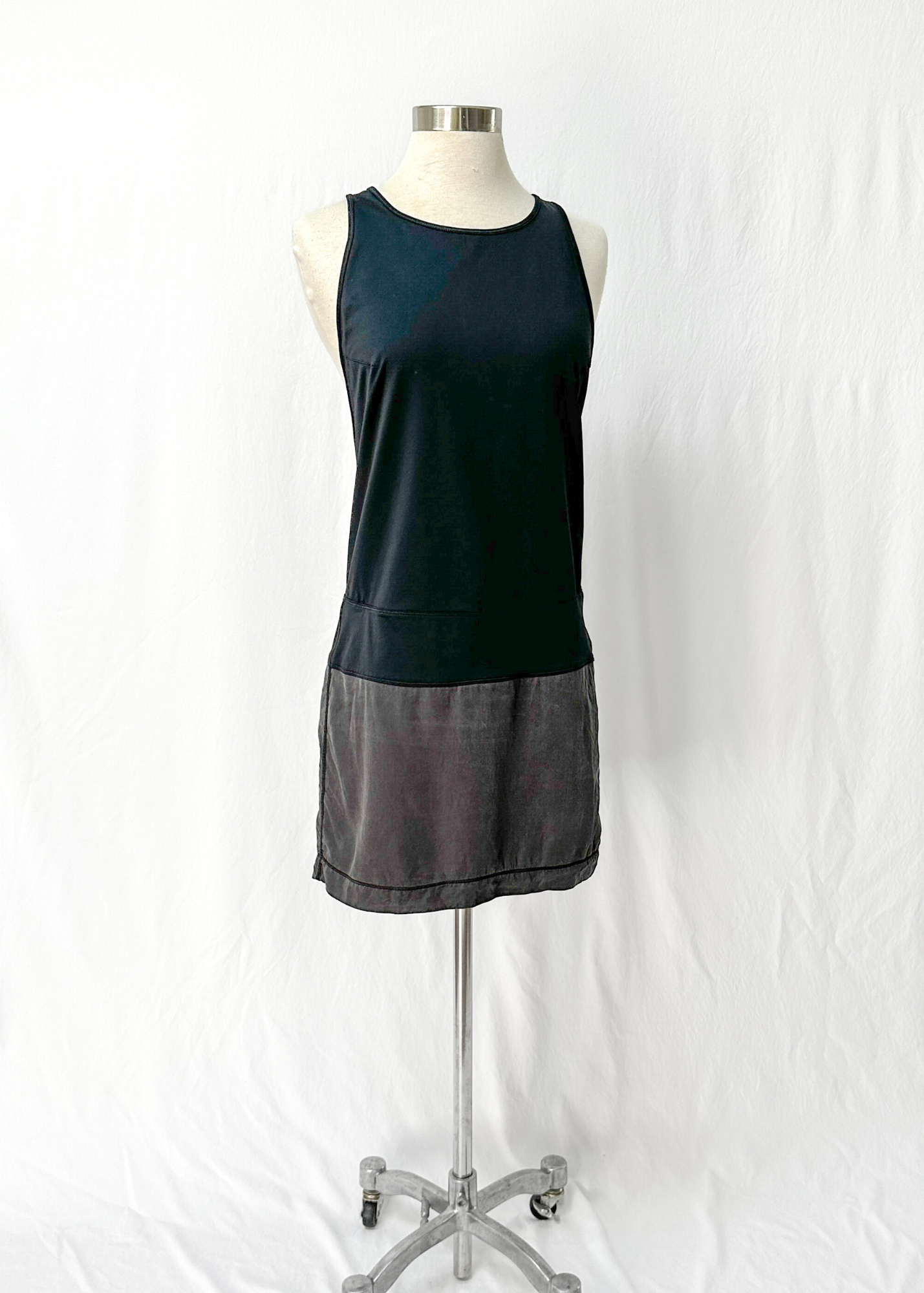 Lululemon Blissed Out Black and Gray Racerback Tank Dress (4)