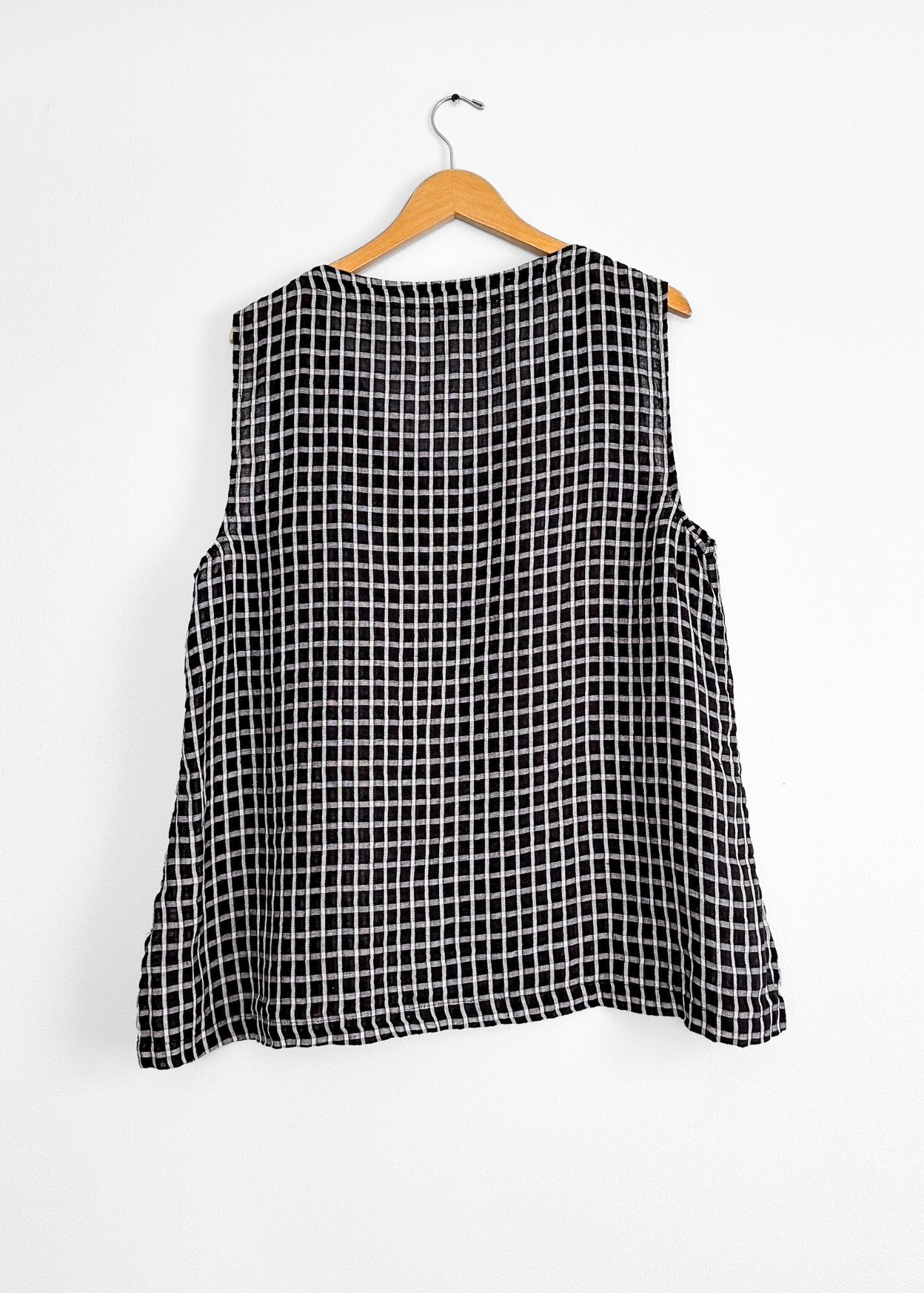 FLAX Black and White Check Linen Flowy V-Neck Sleeveless Top (L)
