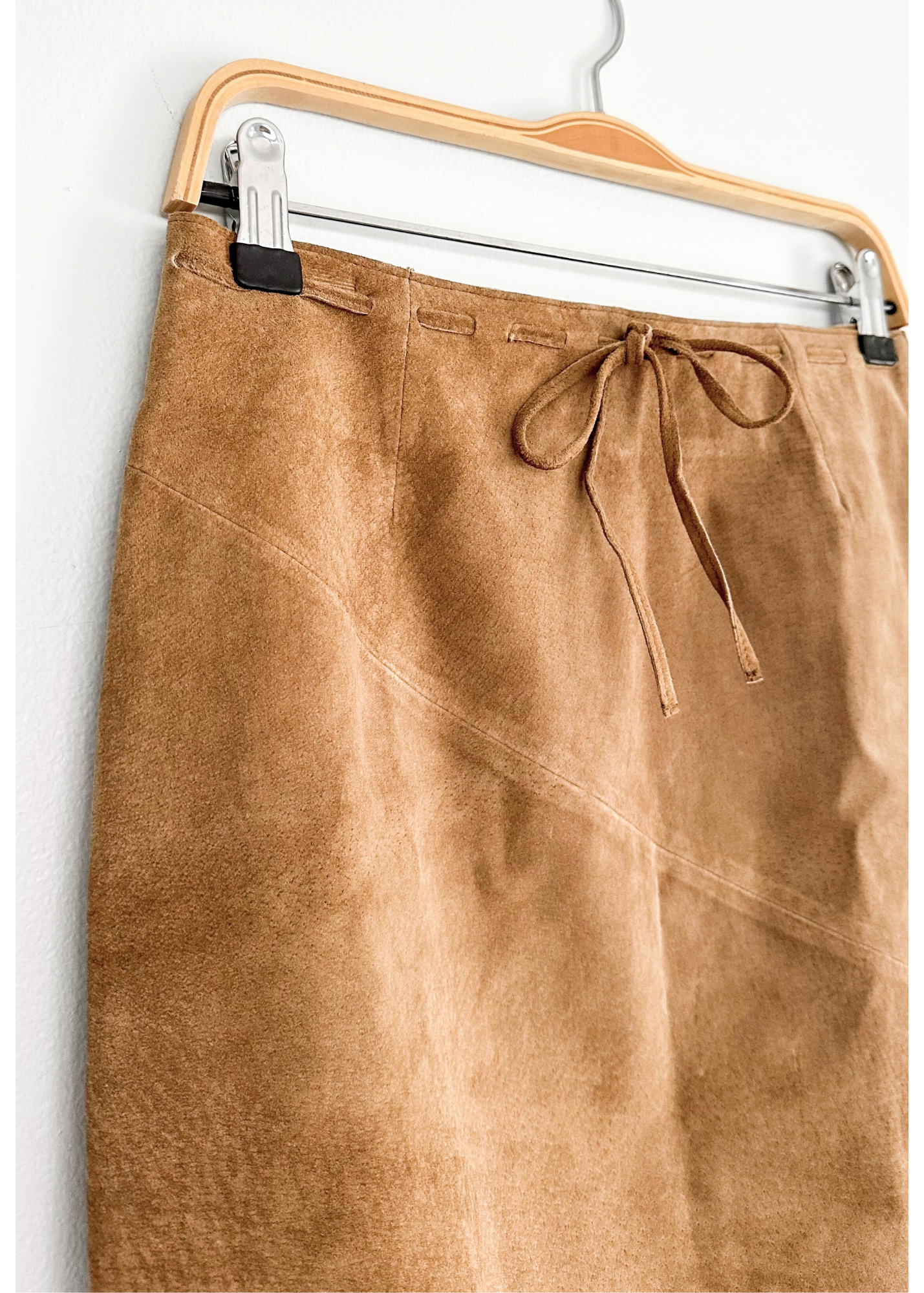 NEW Vintage 00s Express Brown Butterfly Embossed Suede Leather Skirt (S/M)