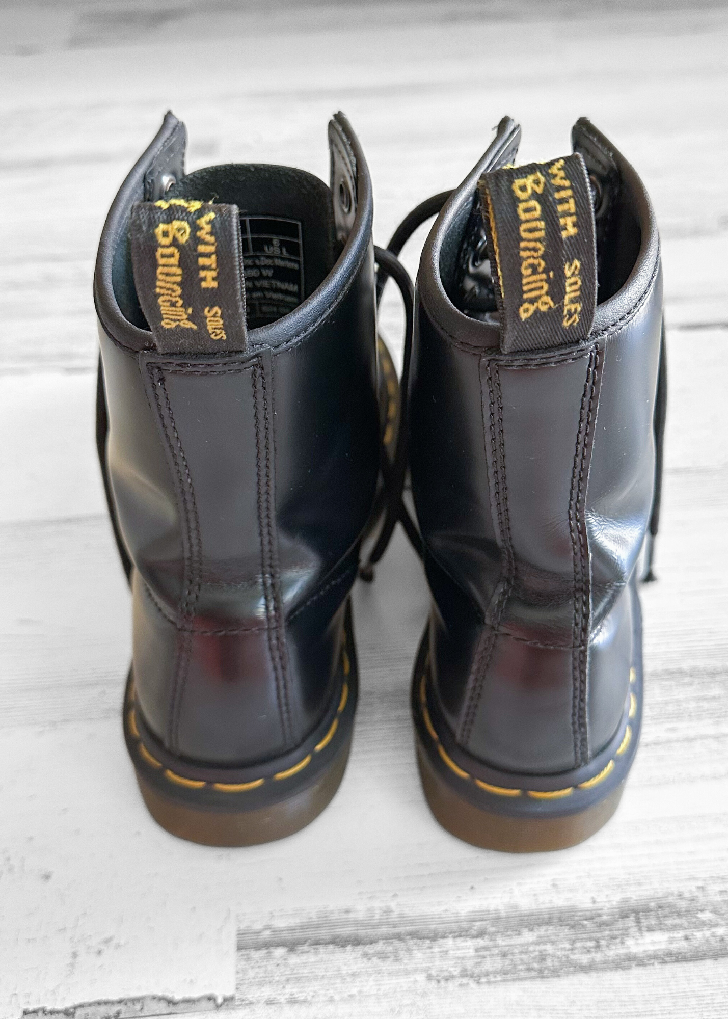 Dr. Martens 1460 Womens' Black Leather Original Combat Boots (6)