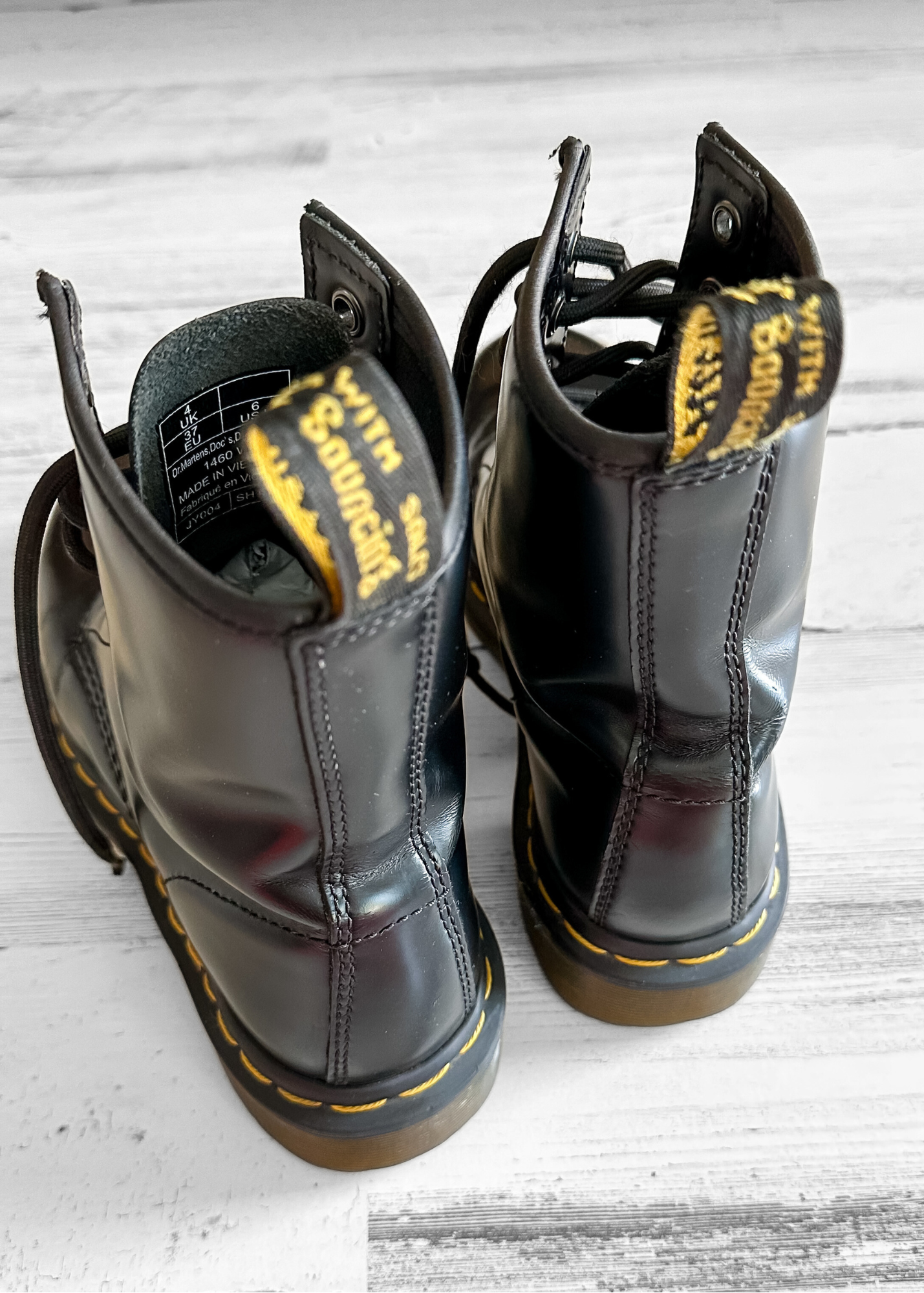 Dr. Martens 1460 Womens' Black Leather Original Combat Boots (6)