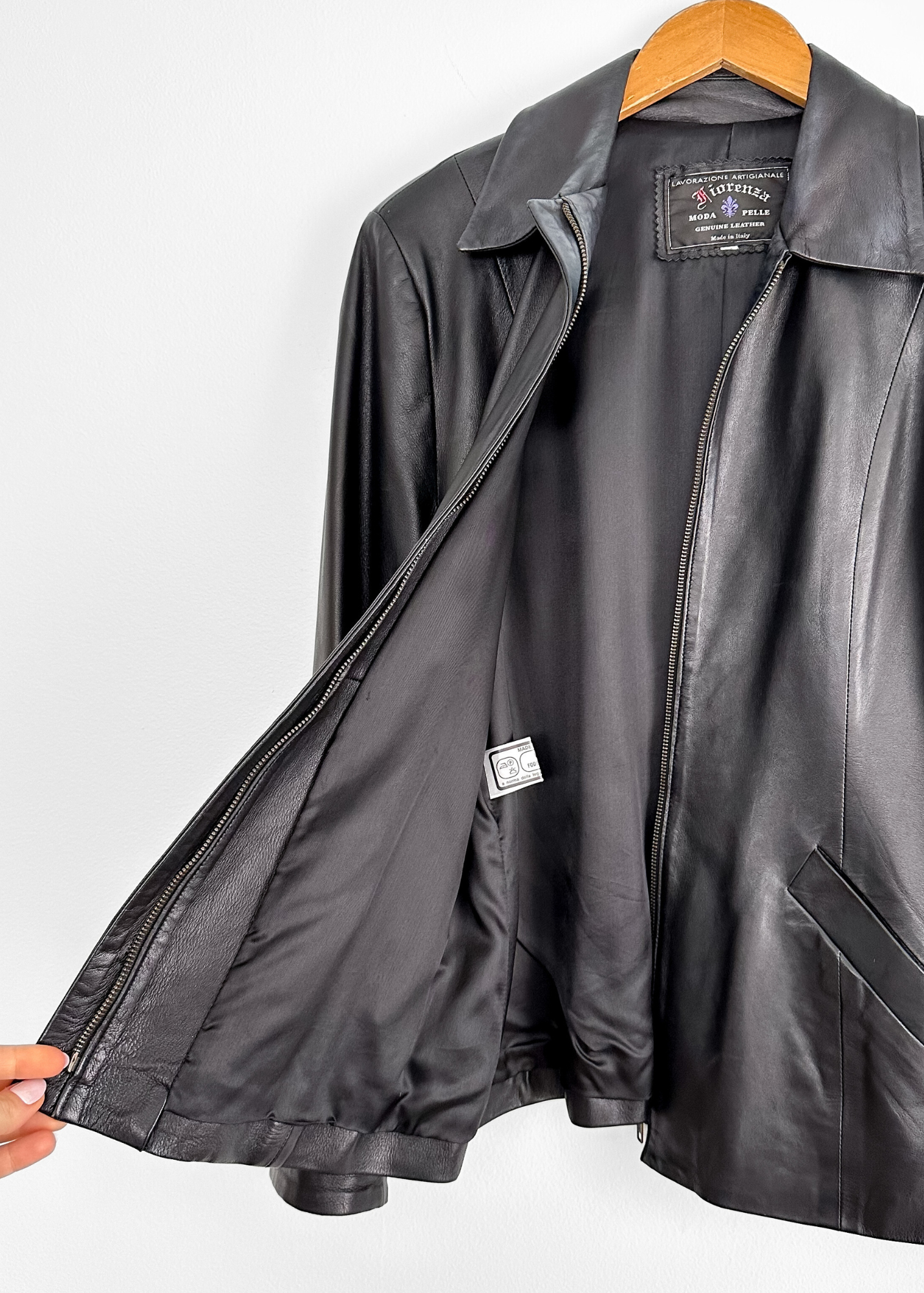 Vintage 00s Black Italian Leather Zip Women's Jacket (L or 10/12)