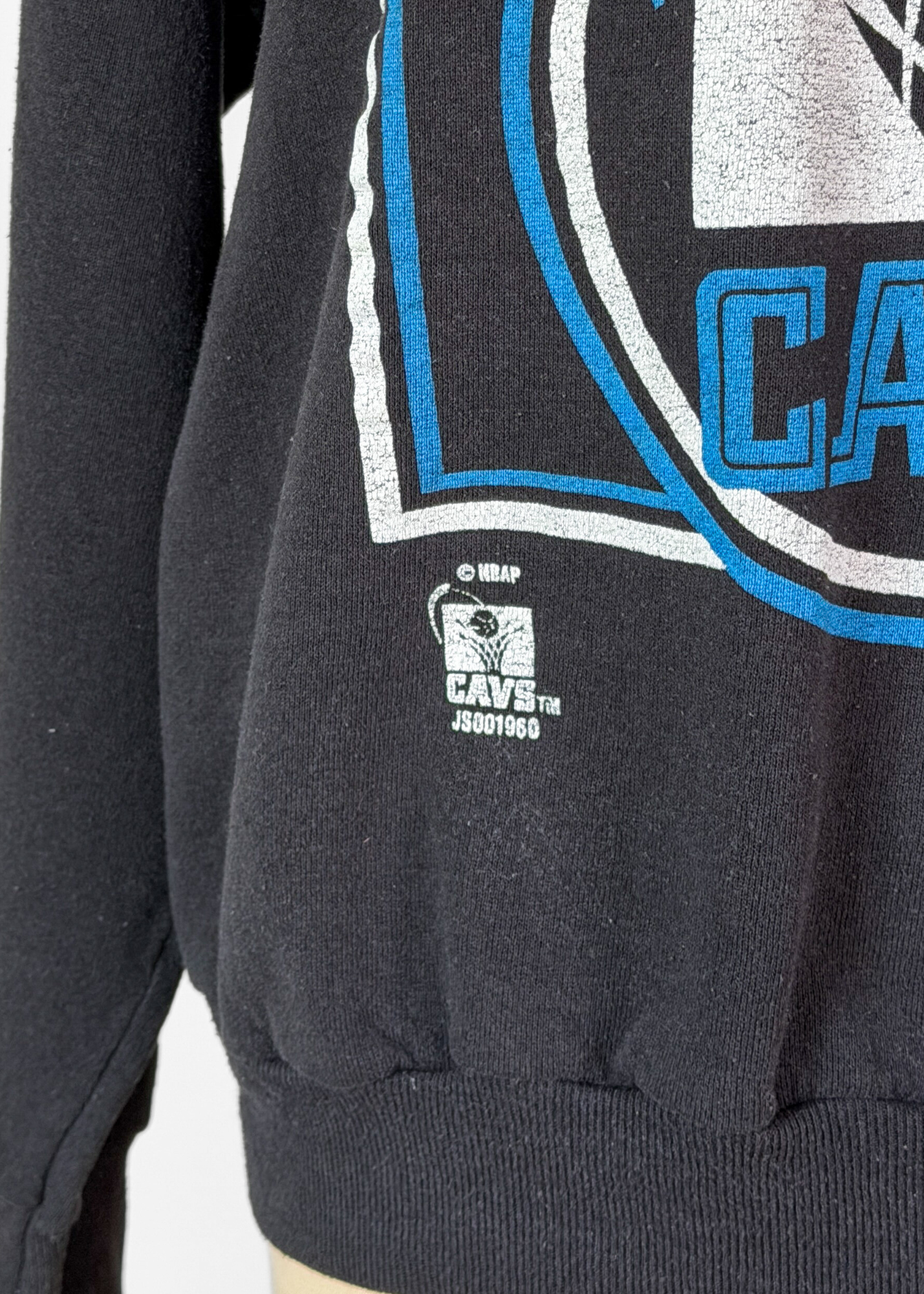 Vintage 90s Cleveland Cavs NBA Fleece Crewneck Sweatshirt (M)