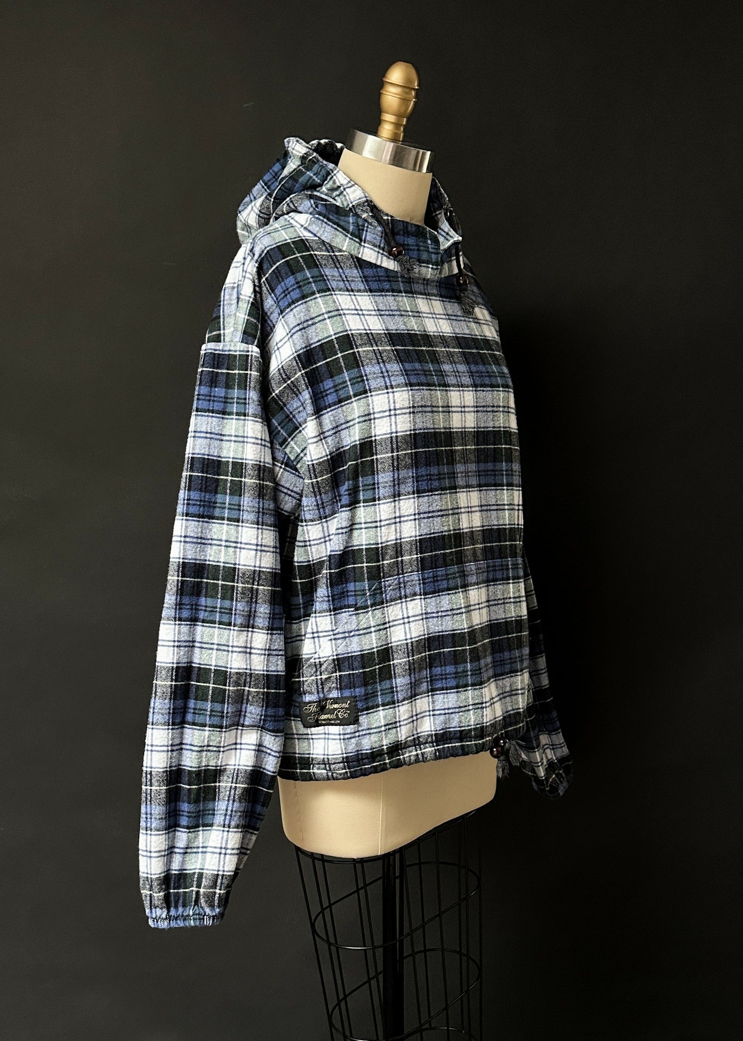 The Vermont Flannel Co. Blue Green and White Cozy Kangaroo Pocket Hoodie (M)