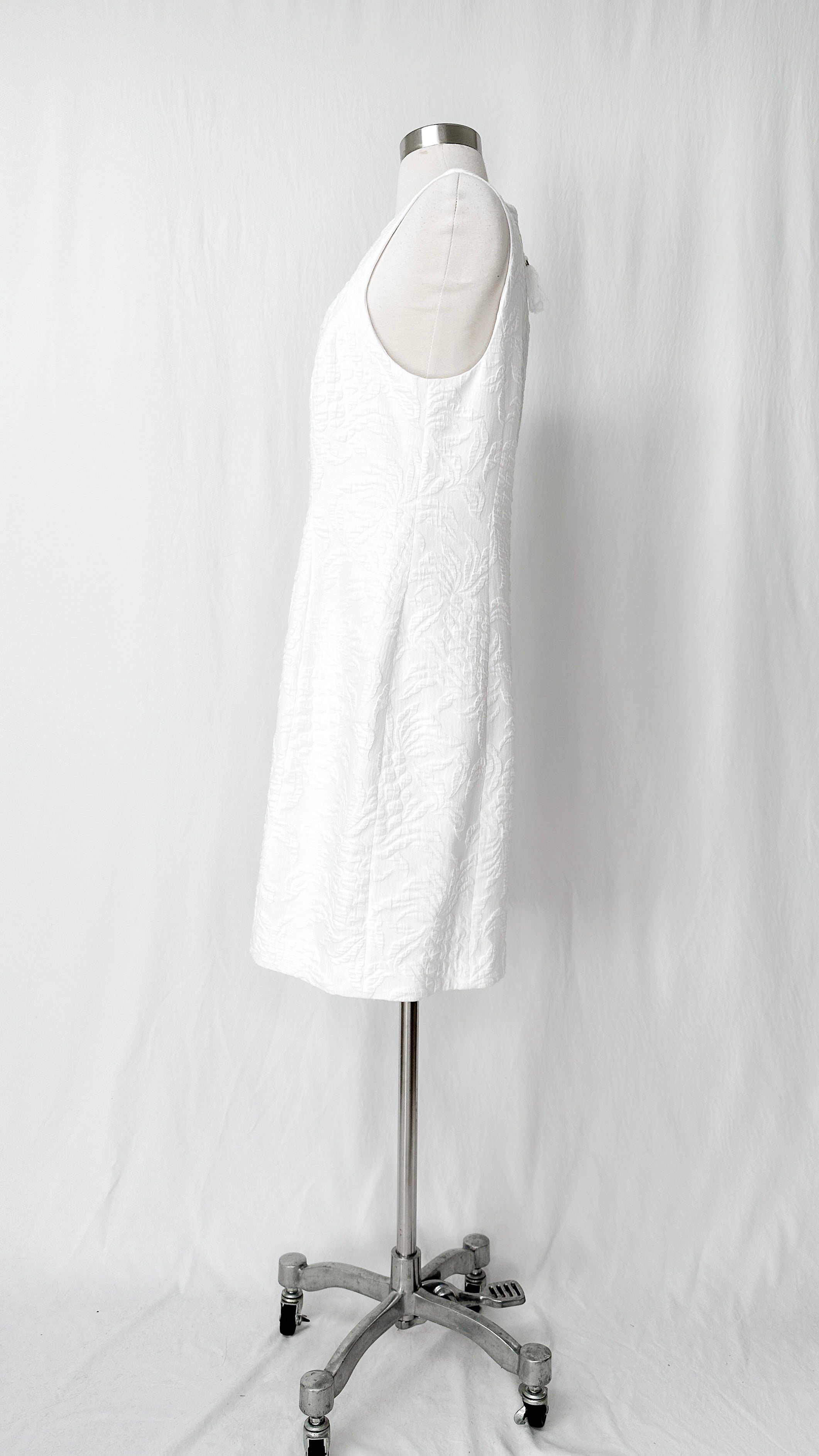 Lilly pulitzer white hot sale shift dress