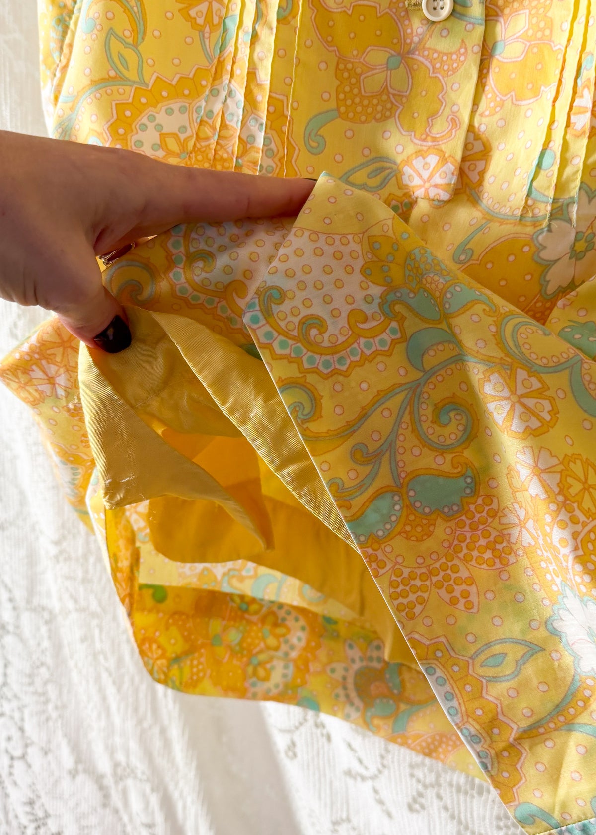 Vintage 70s Diolen Yellow Print Mini Dress