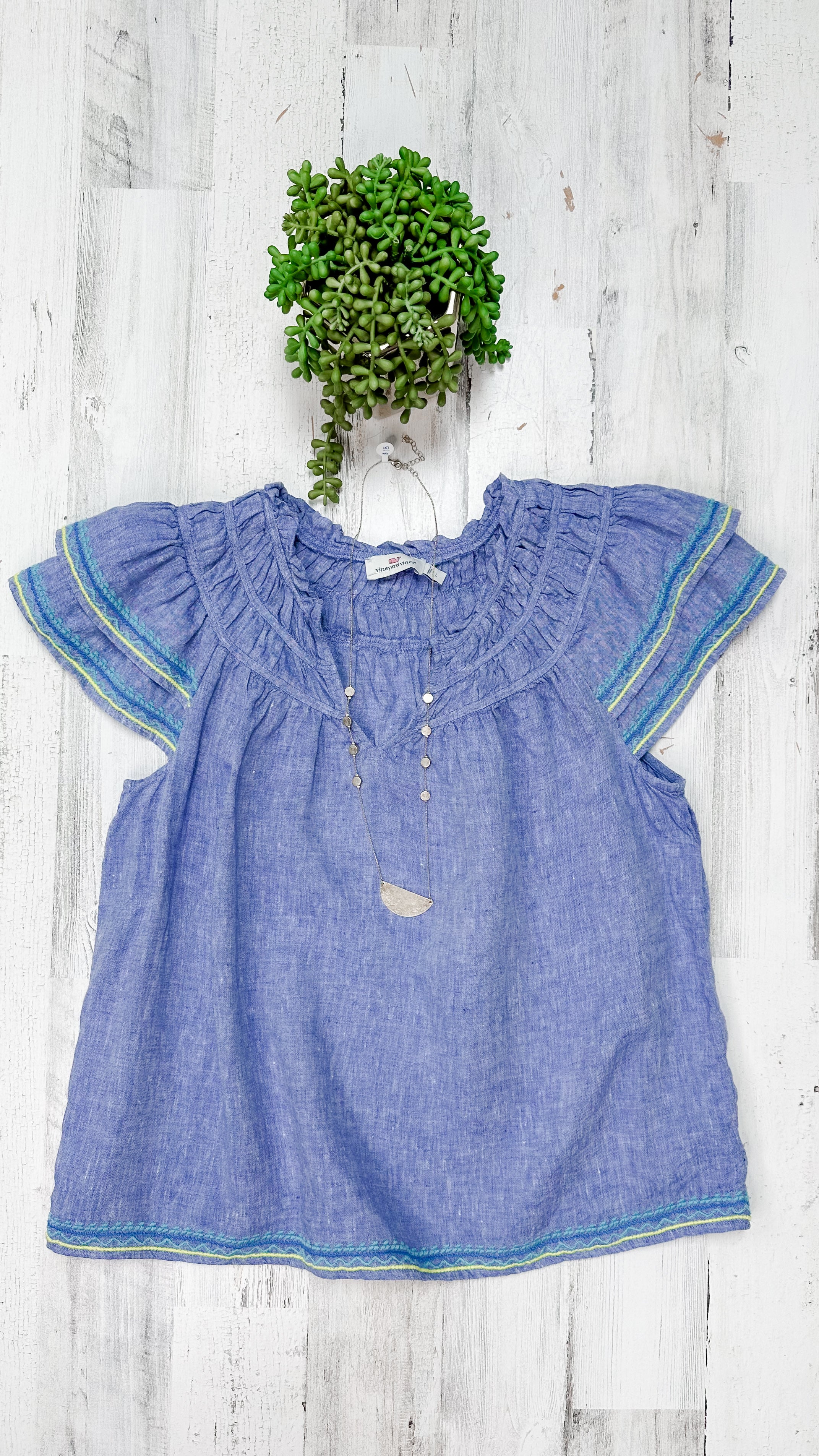 Vineyard Vines Blue Linen Chambray Embroidered Flutter Sleeve Top (L)