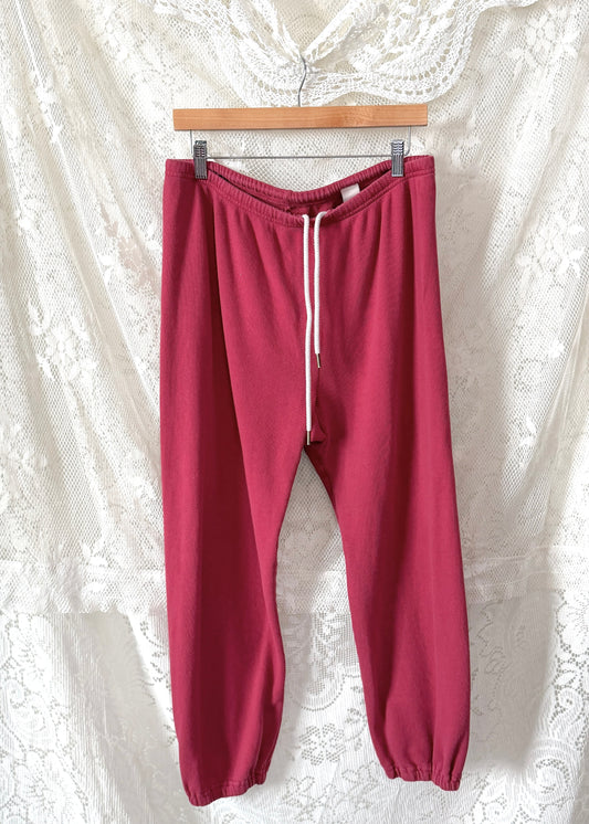 The GREAT Stadium Joggers Sweatpants in Cranberry Red (3 or L)