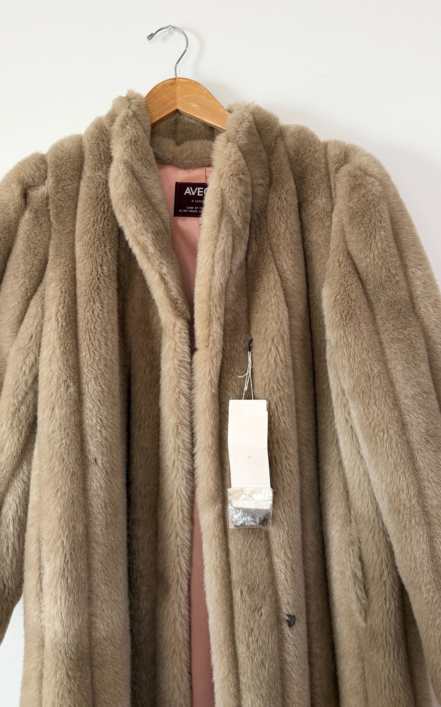 NEW Avec Tu Vintage  Faux Fur Blonde Coat Long Swing Princess Coat USA Union Made