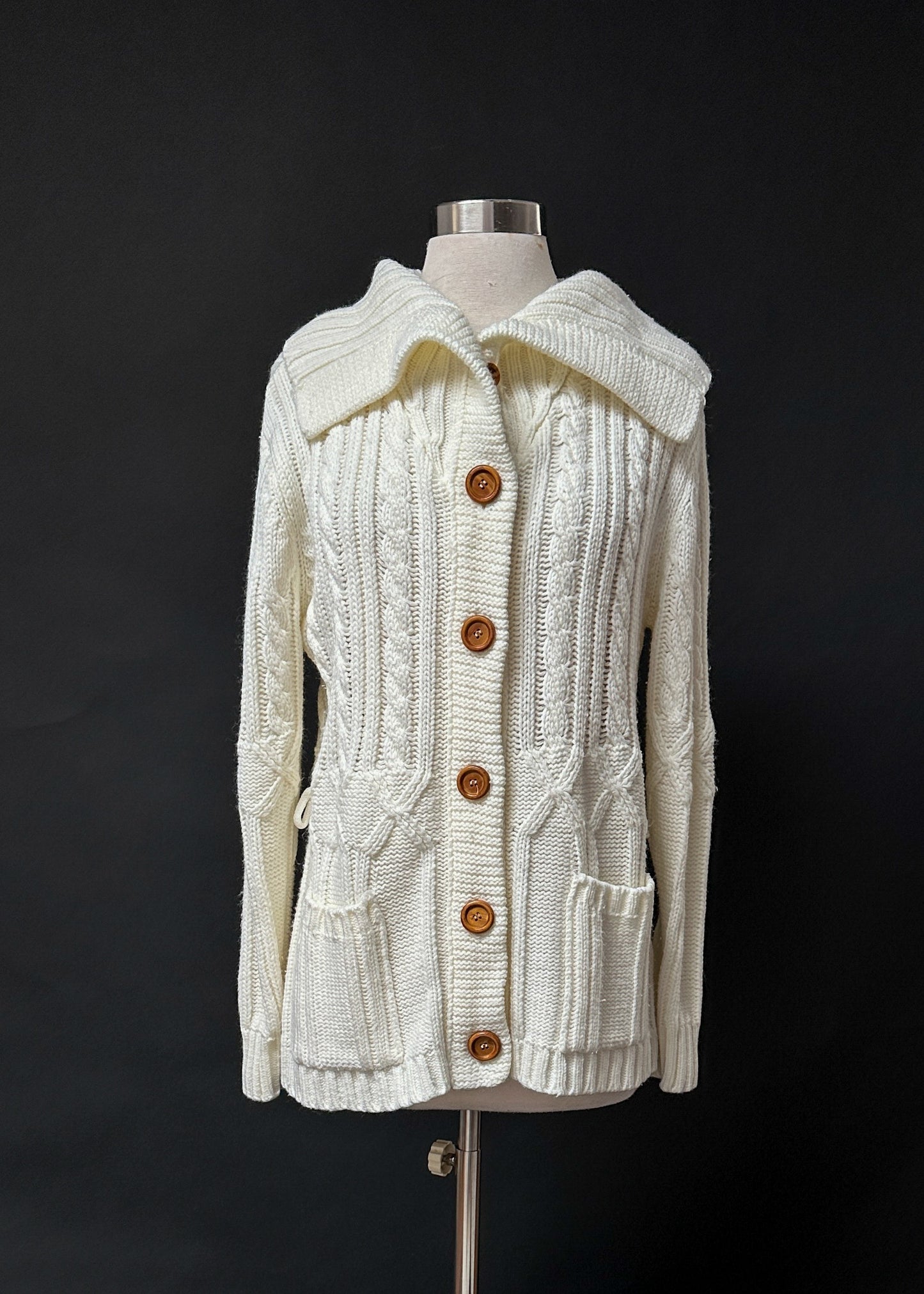 Vintage 70s Cream Folded Collar Thick Knit Cardigan (S/M)