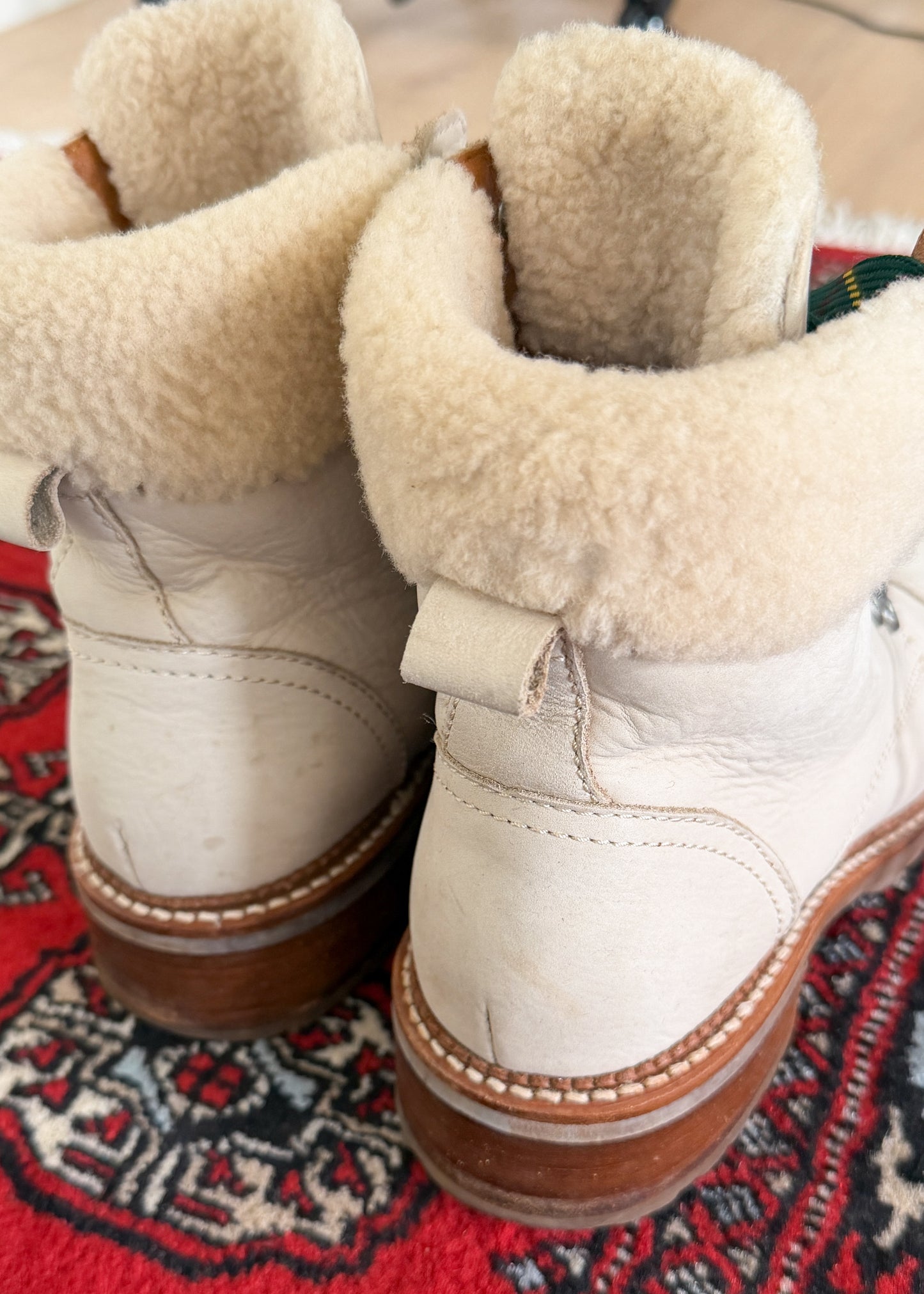 Frye Samantha Hiker Combat in Ivory Leather Shearling and Green Laces Winter Boots (7.5)