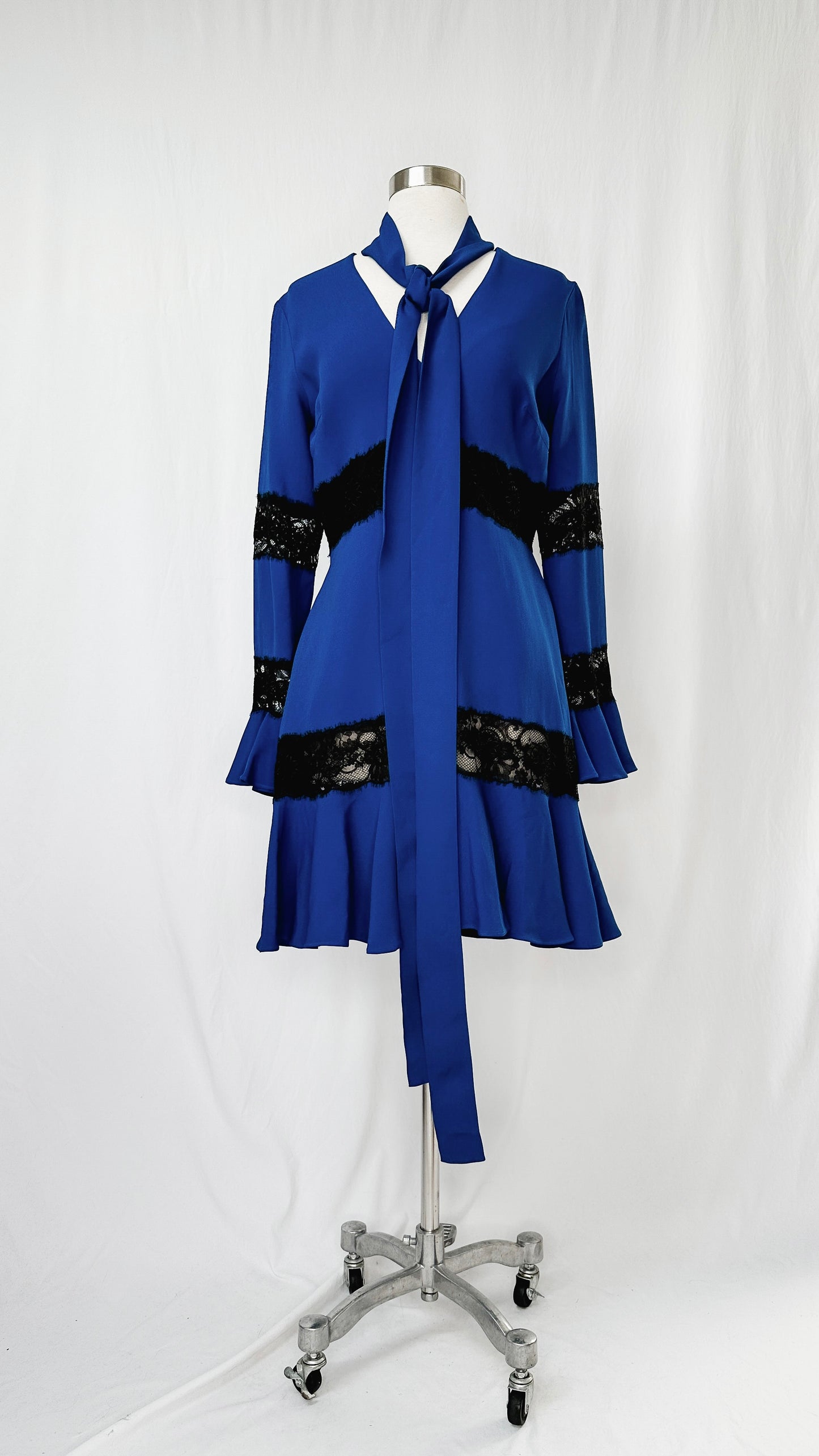 Elie Saab Blue & Black Lace Trumpet Sleeve Cocktail Dress (42 EU or 6 US)
