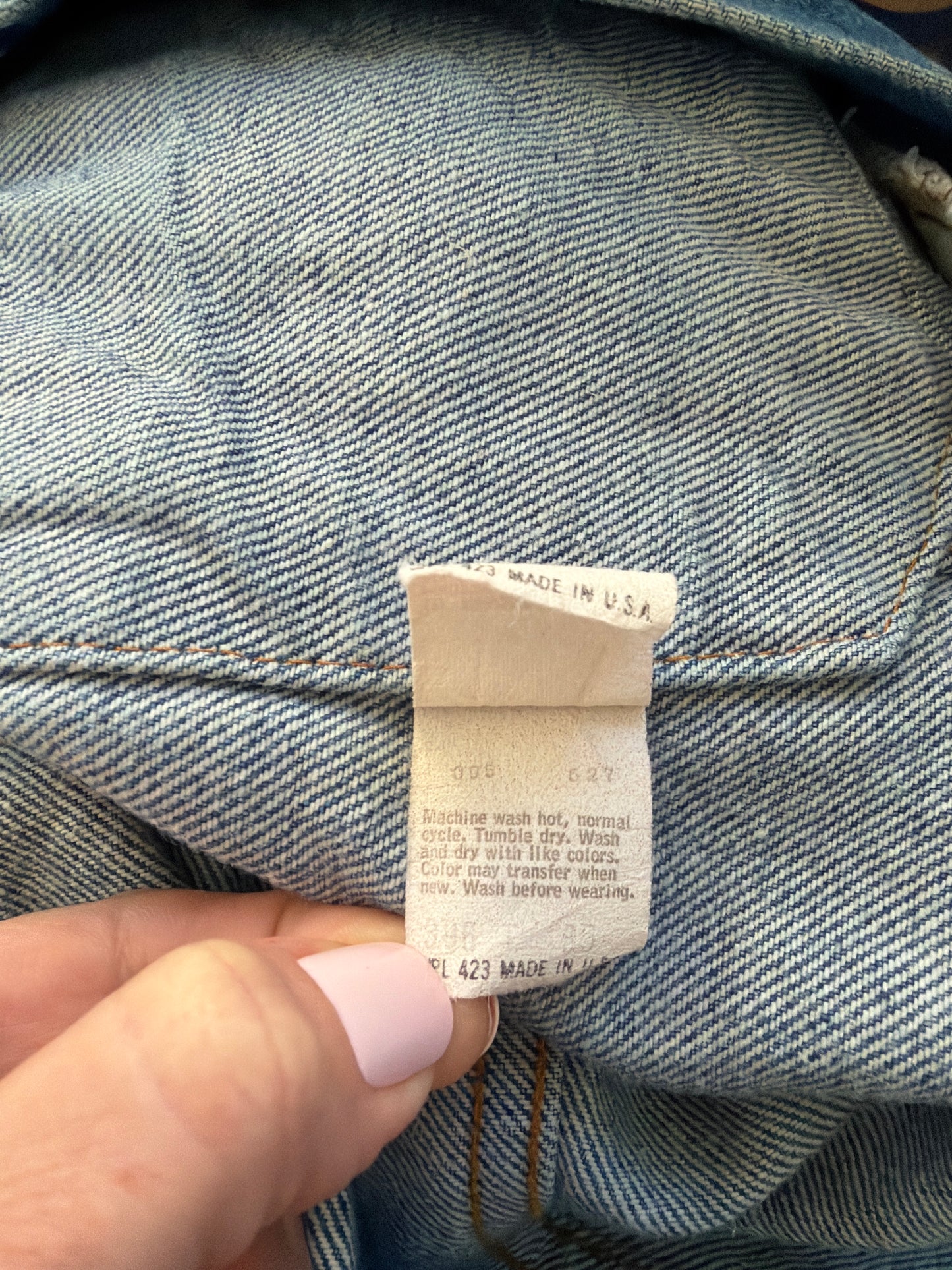 Vintage 90s Levi's 527 Trucker Denim Jacket made in USA (L)