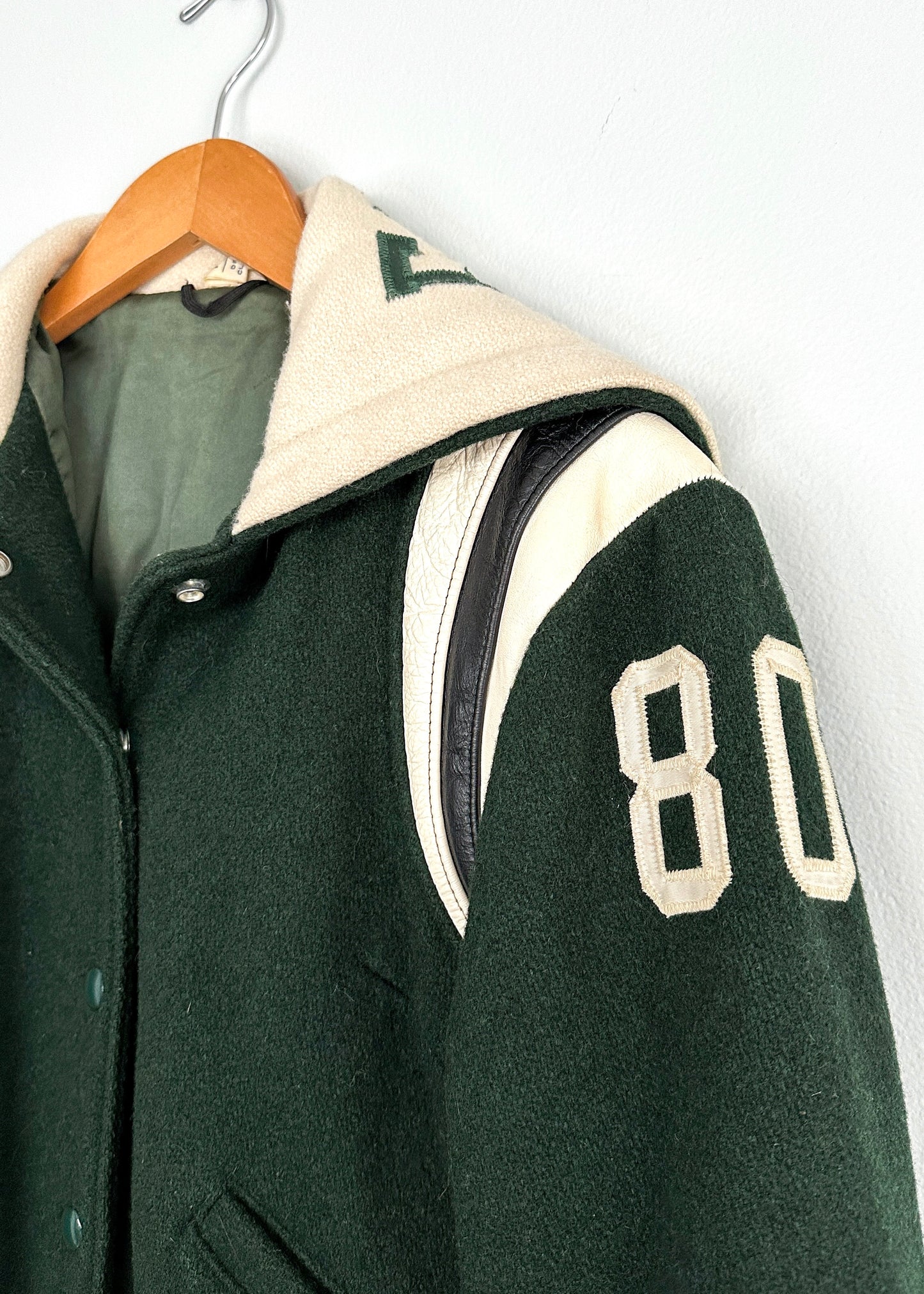 Vintage 70s Elyria Catholic Panthers Green Varsity Lettermen Jacket (S)