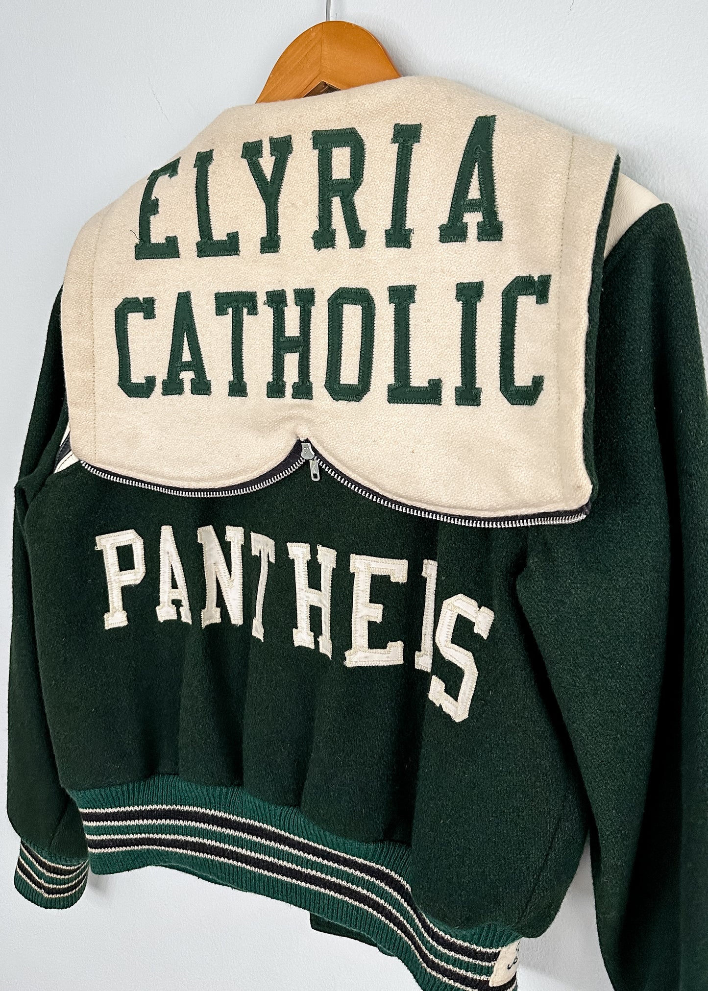 Vintage 70s Elyria Catholic Panthers Green Varsity Lettermen Jacket (S)