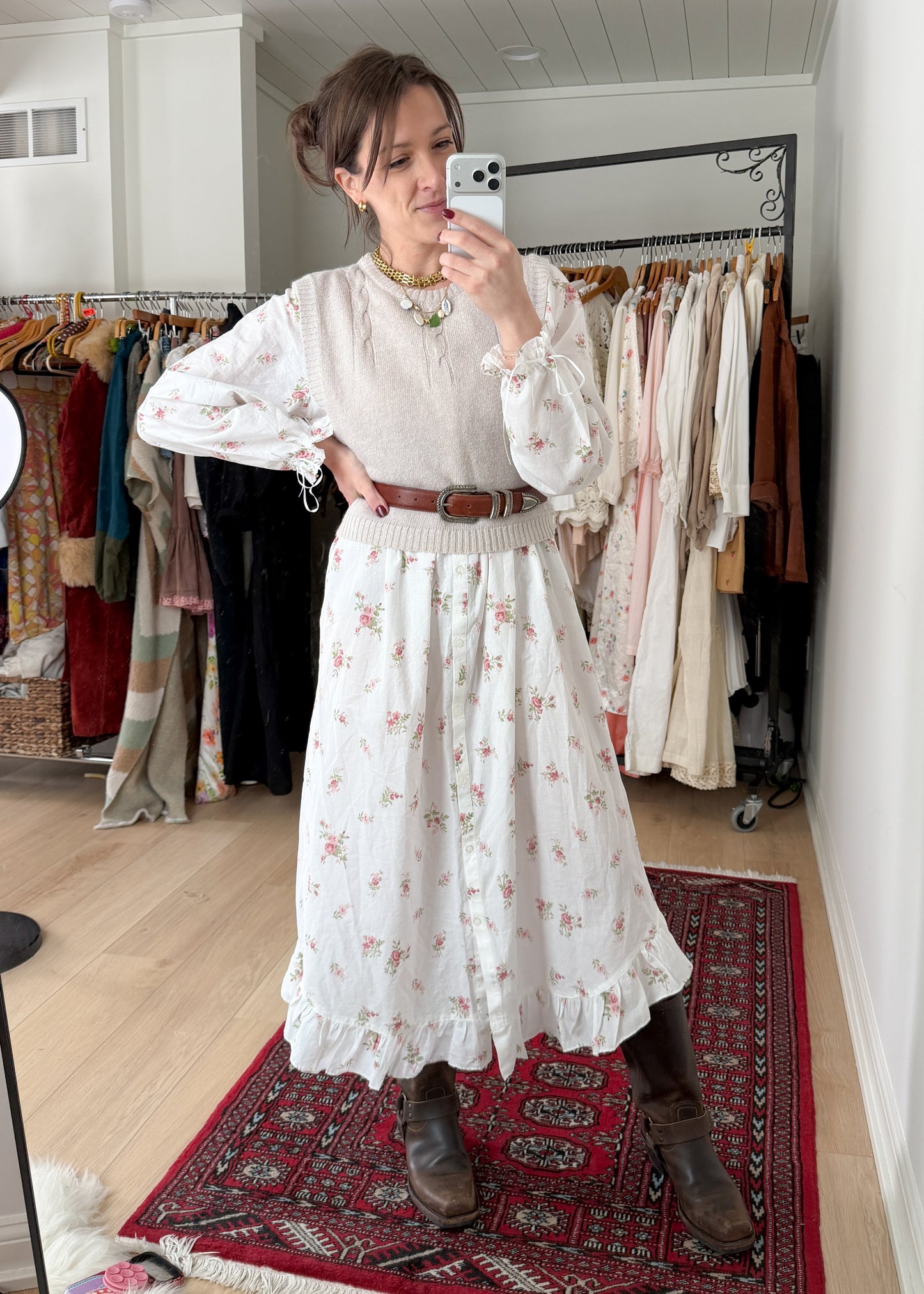 Vintage 90s Laura Ashley White & Rose Floral Print Feminine French Country Nightgown Dress (M)