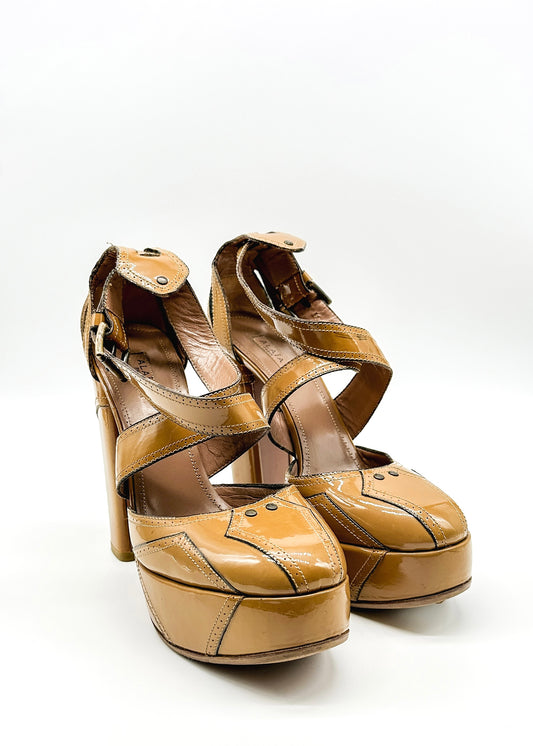 Alaïa Light Tan Brown Patent Leather Platform Pumps (37 or 7)