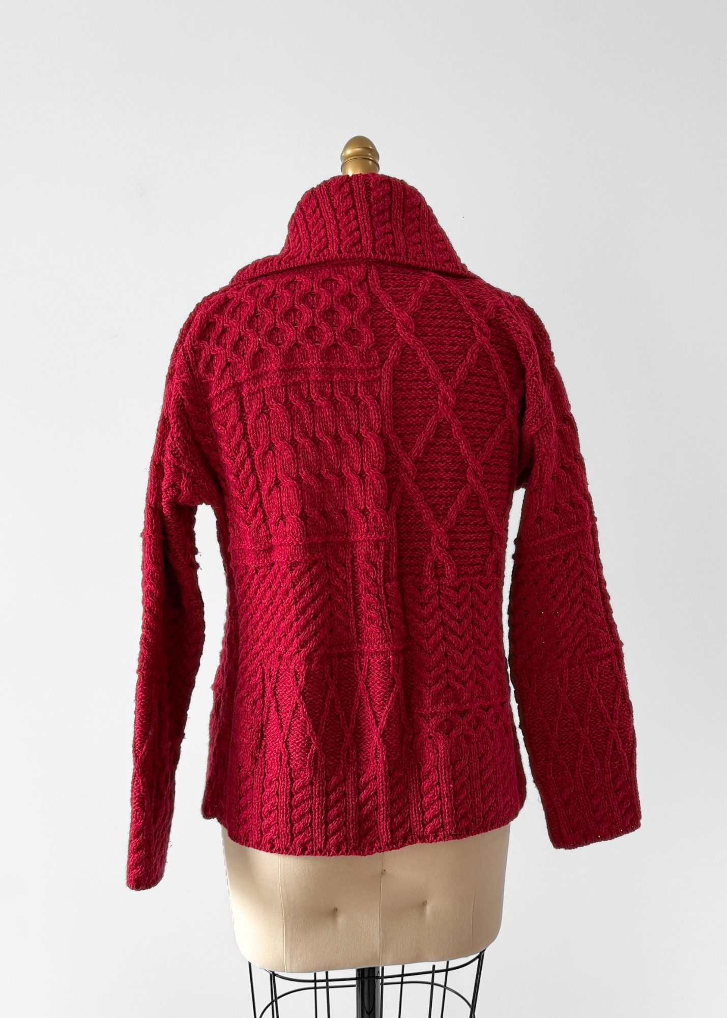 Aran Carraig Donn Irish Cranberry Red 100% Merino Wool Button Knit Sweater