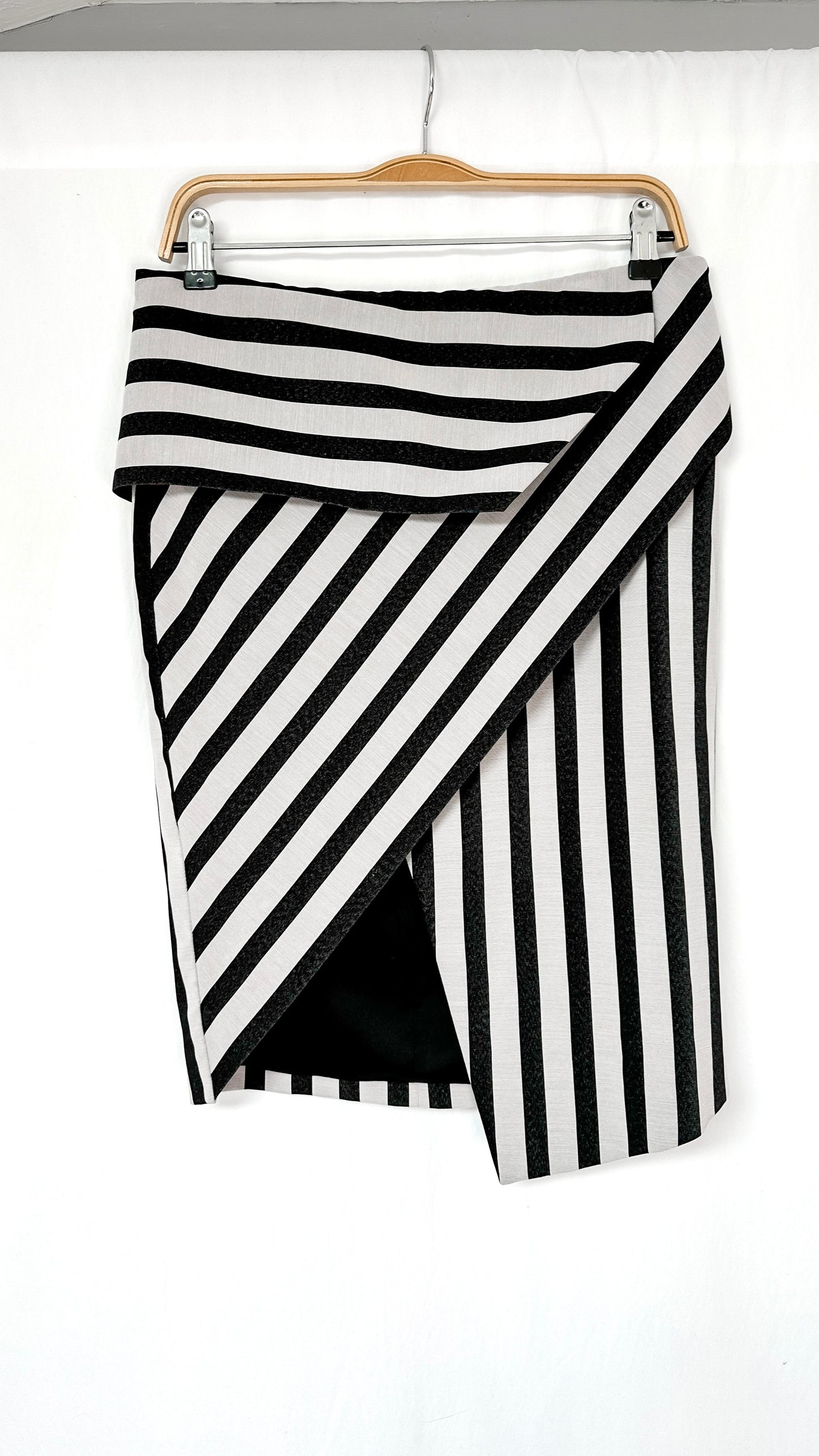 Mason Charcoal & Ivory Asymmetric Ponte Skirt (8)