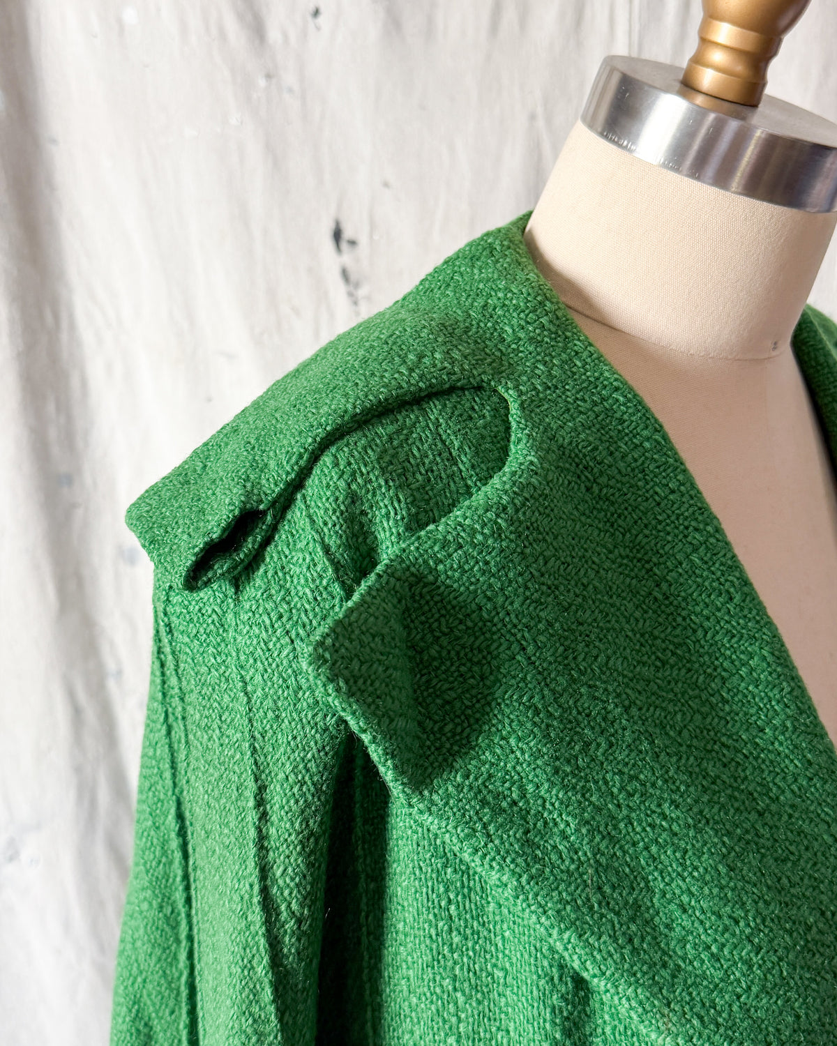 Vintage 60s Higbee's Cleveland Kelly Green Bouclé Cape Coat