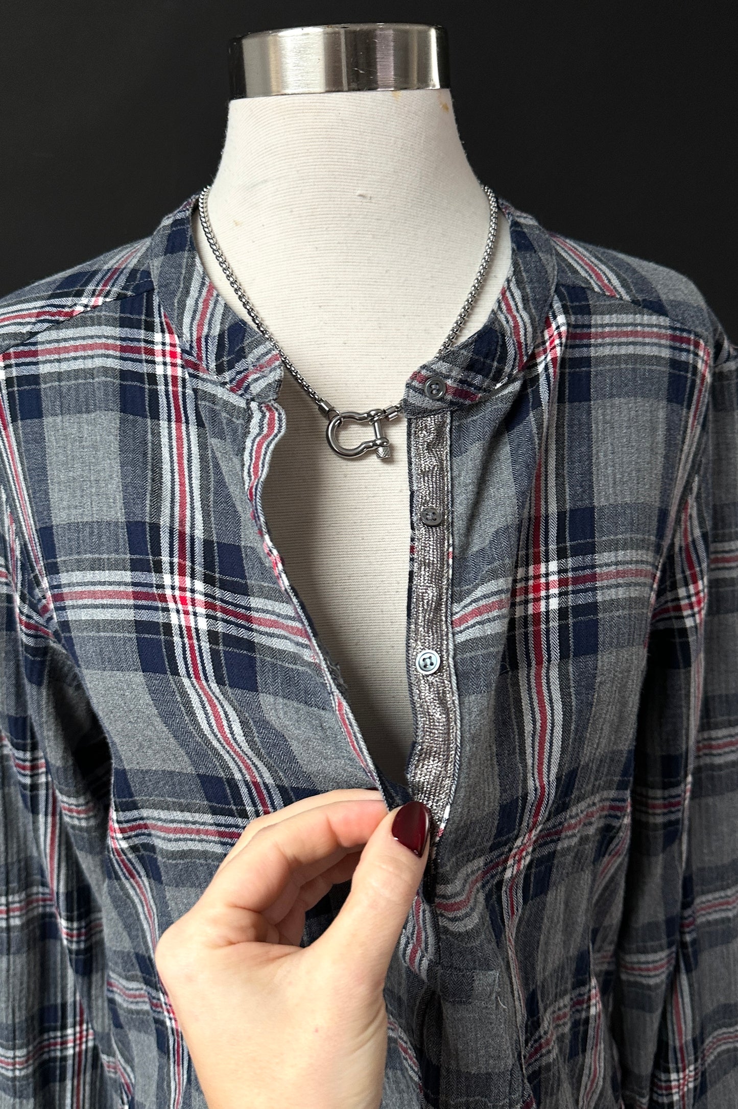 Xirena Navy Gray and Red Plaid Flannel 1/4 Button Down Top (S)