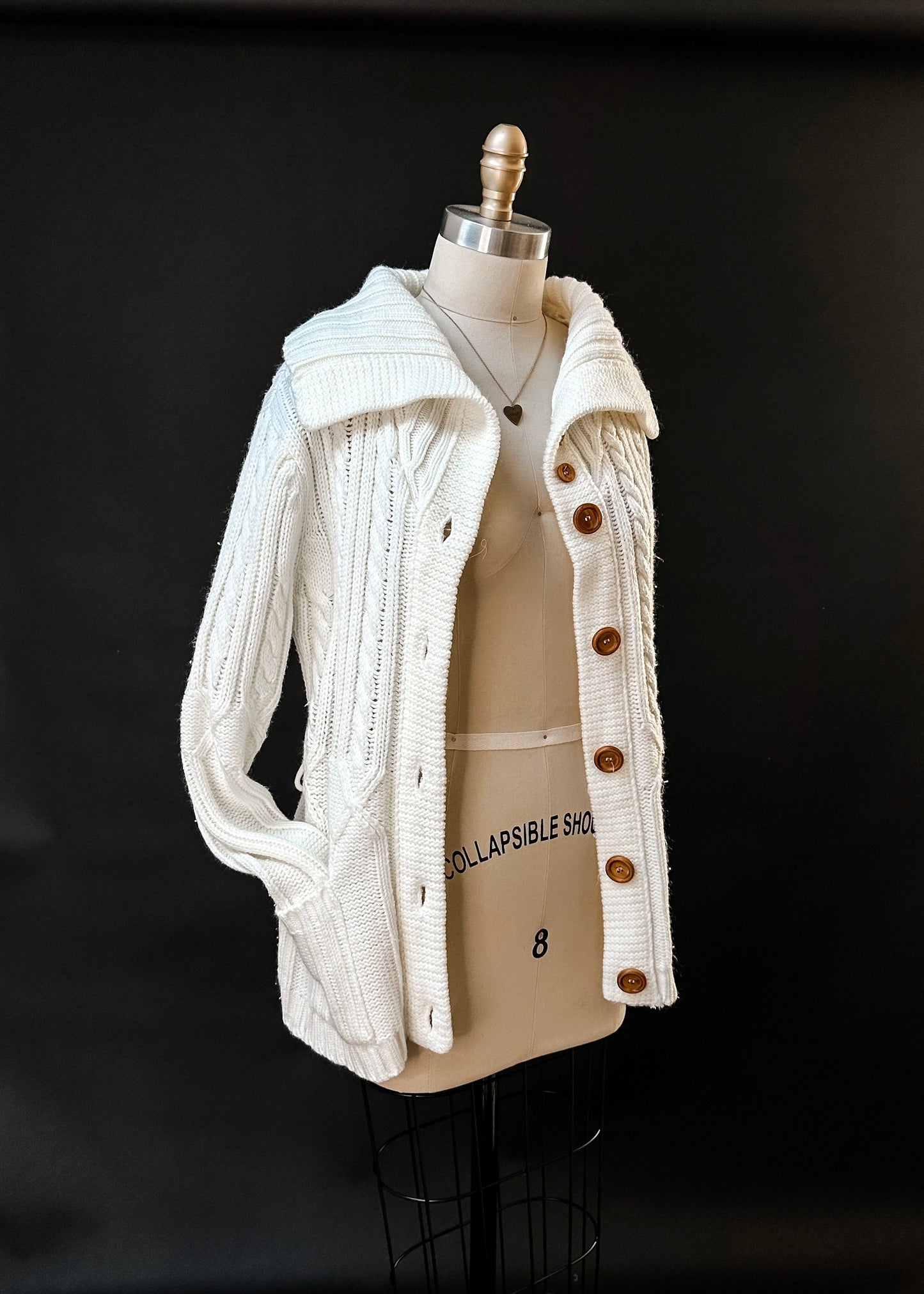 Vintage 70s Cream Folded Collar Thick Knit Cardigan (S/M)