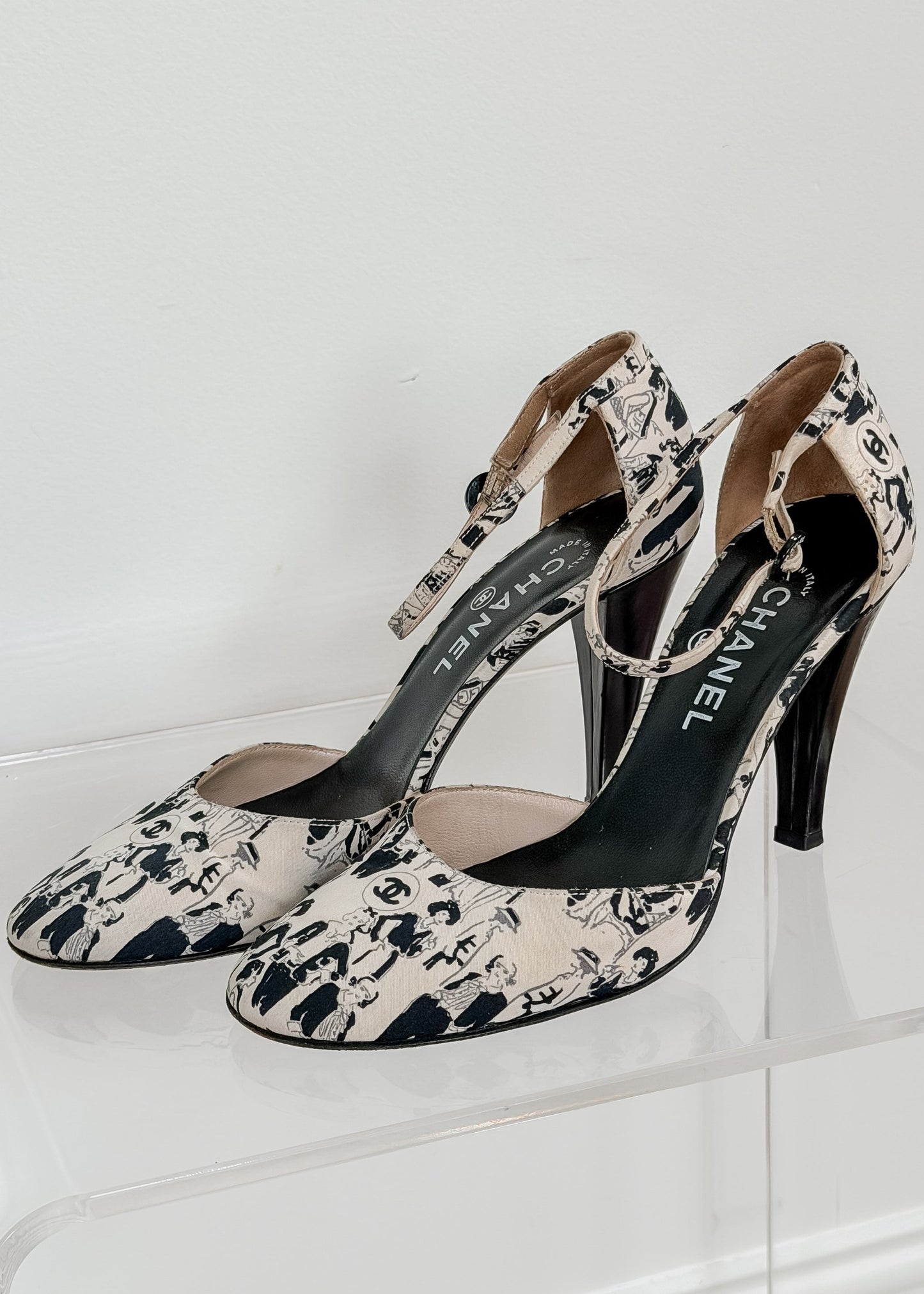 *Rare!* Vintage 2003 Chanel Black Cream D'orsay Print Round Toe Ankle Strap Heels (39)