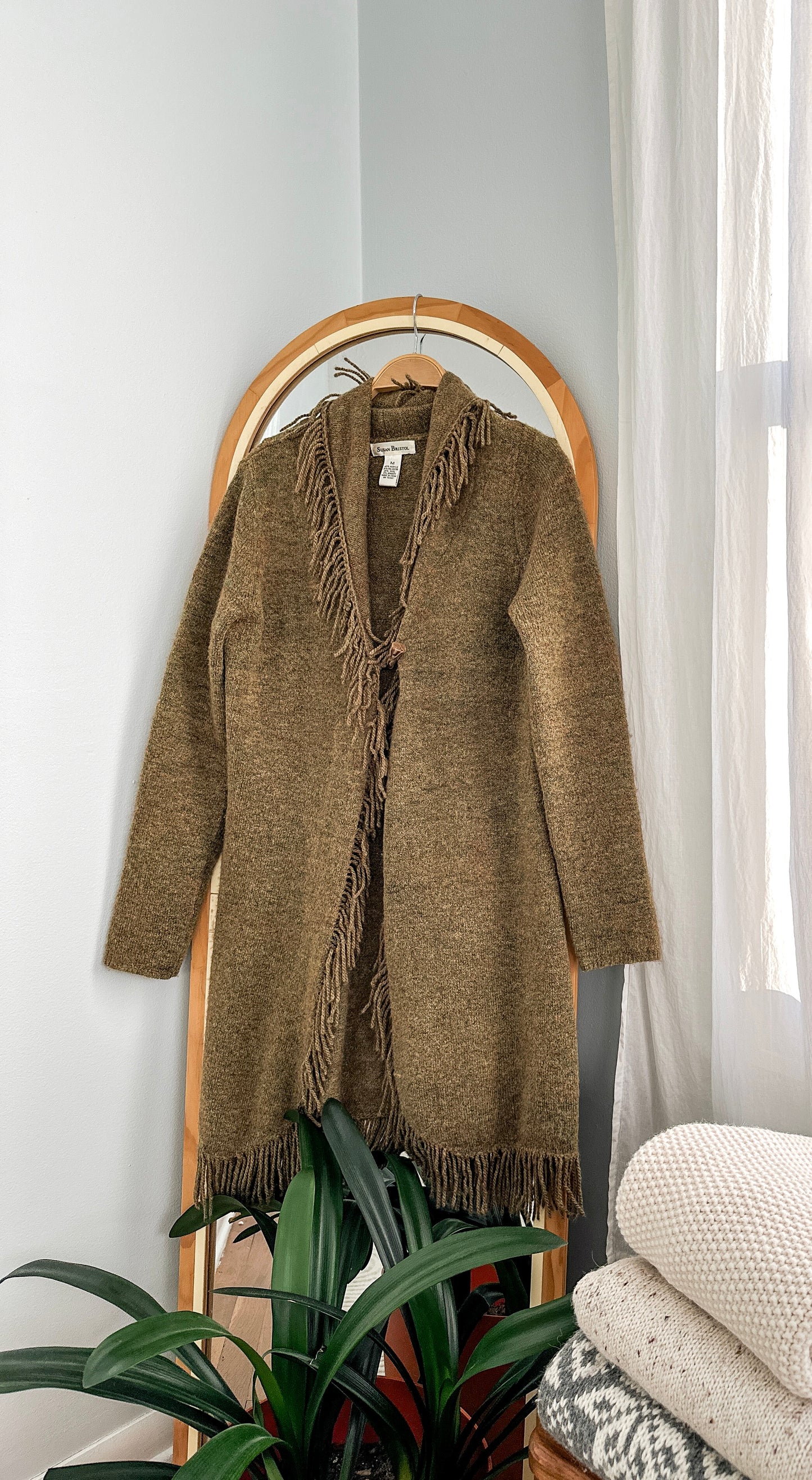 Susan Bristol Green Fringe Single Button Long Cardigan (M)