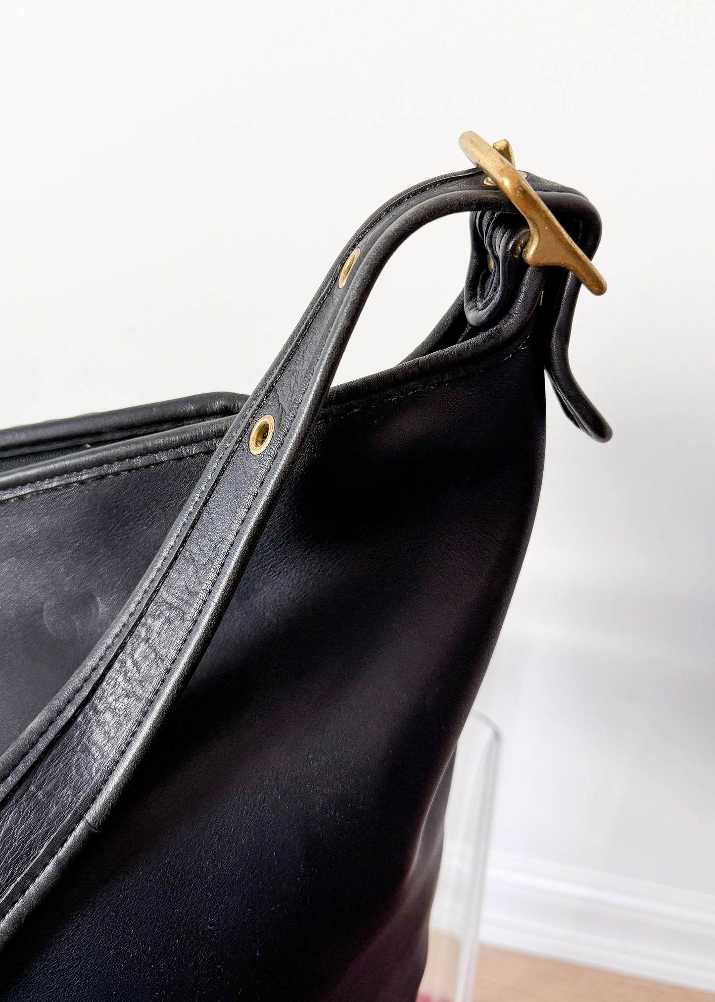 Vintage 90s Coach Black Leather XL Duffle Sac Bucket Purse # 9085