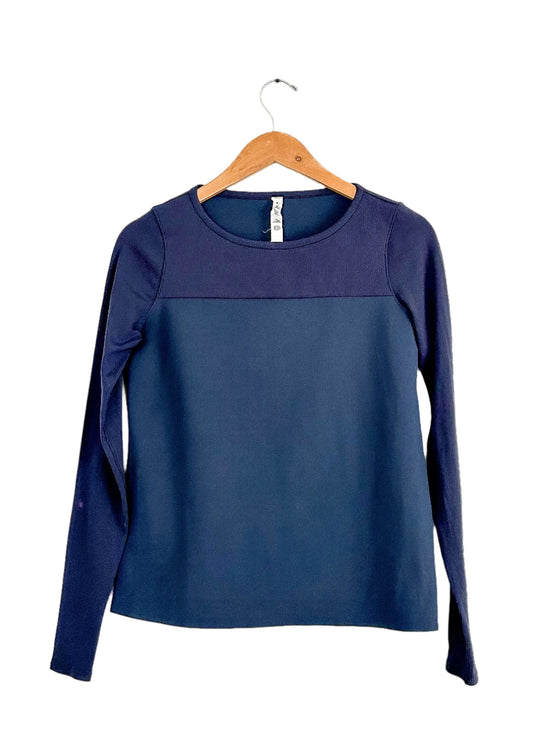 Lululemon Out Of This World Long Sleeve Top in Inkwell Navy (6)