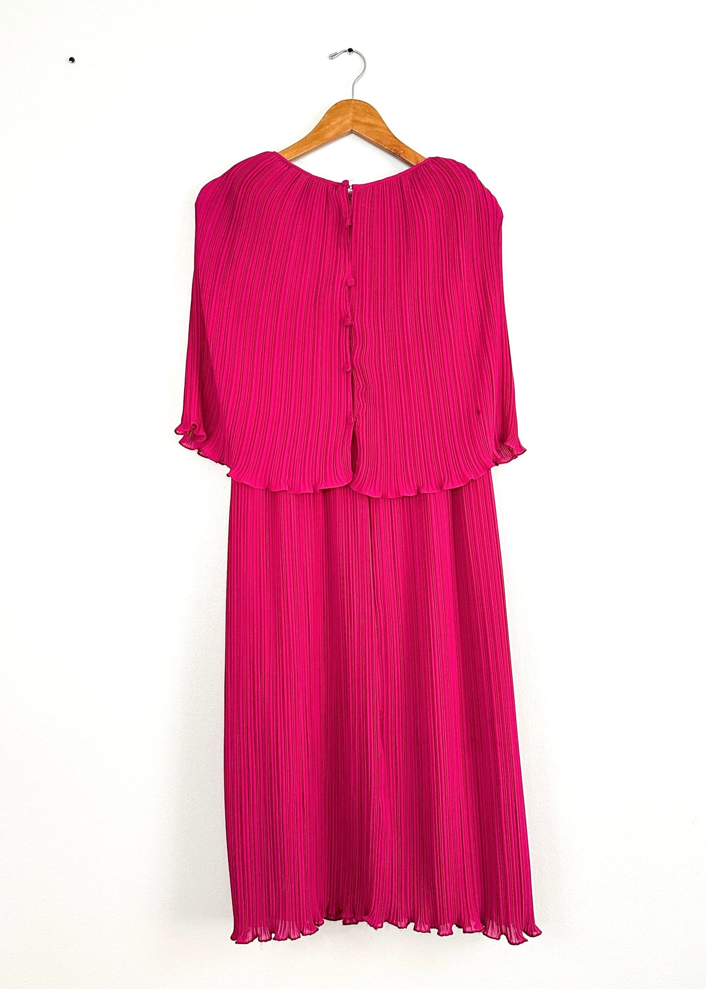 Vintage Chisholm Halle Magenta Dark Pink Pleated Cape Top Dress (M)