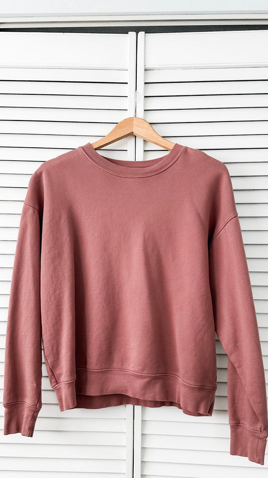 Girlfriend Collective Classic Pullover Sweatshirt in Mauve Pink (M)