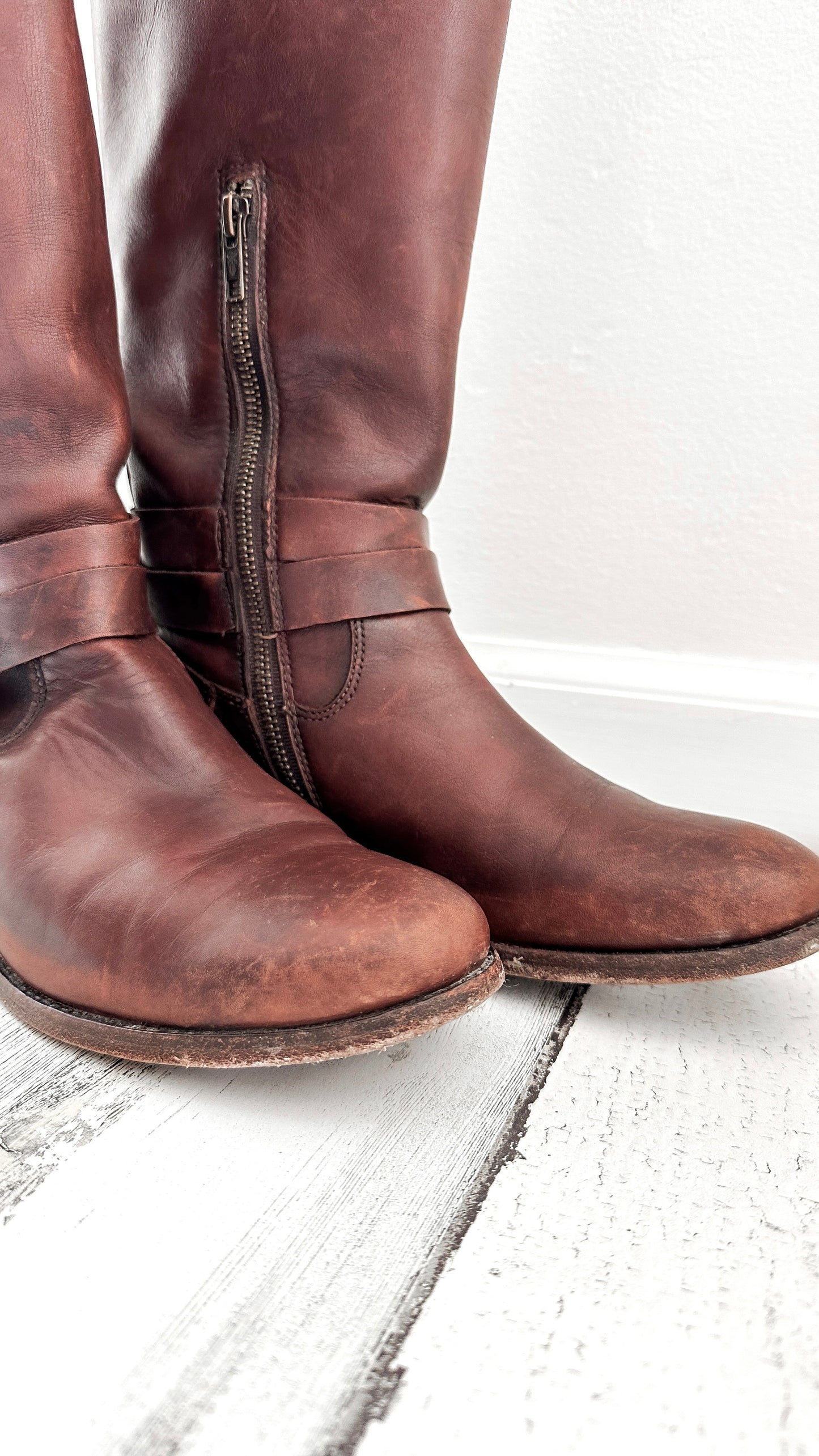 FRYE Melissa Knotted Tall Brown Leather Riding Boots (8)