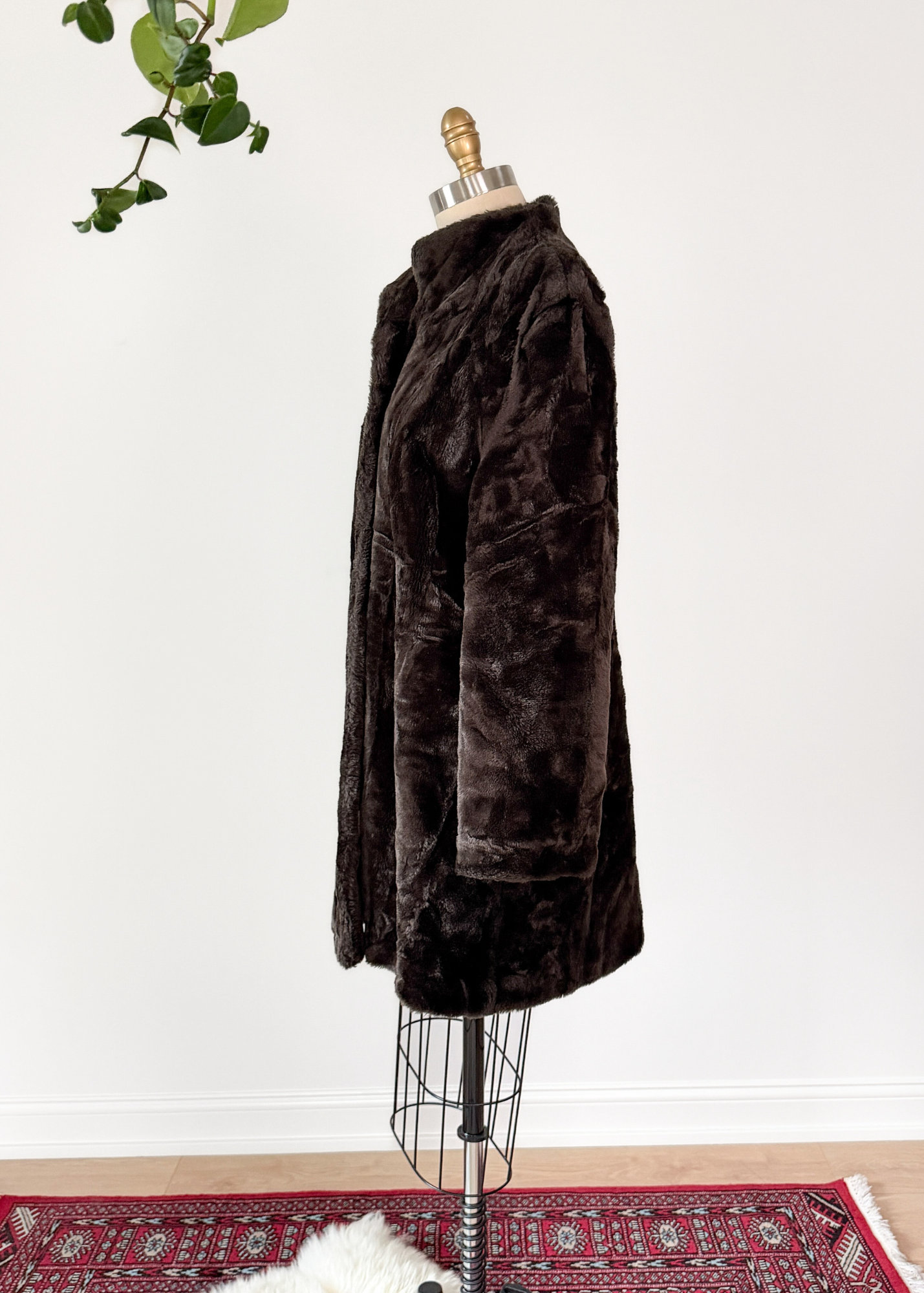 Vintage 70s Sears Dark Brown Faux Fur Coat (M)