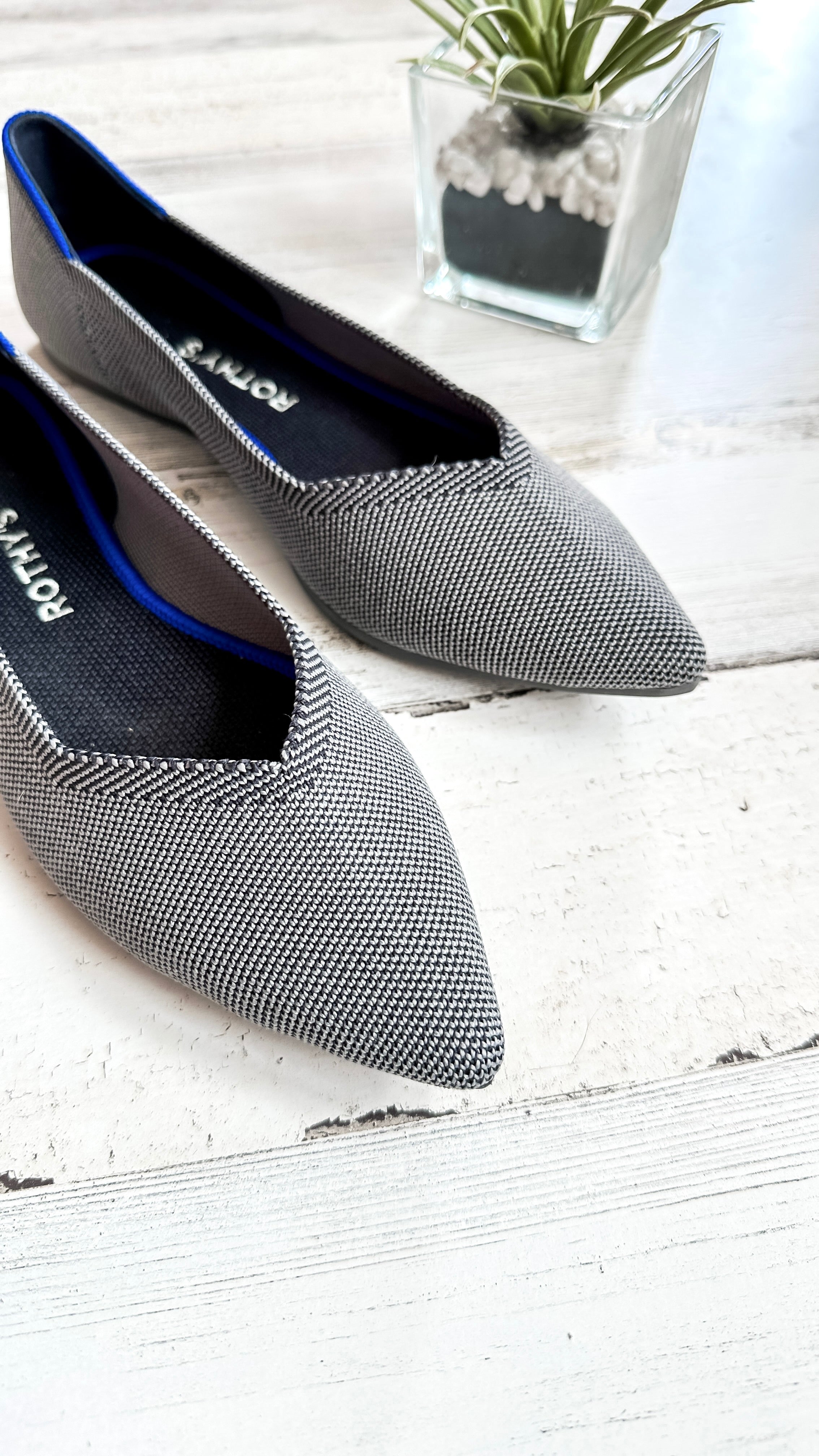 Grey flat best sale pointed shoes