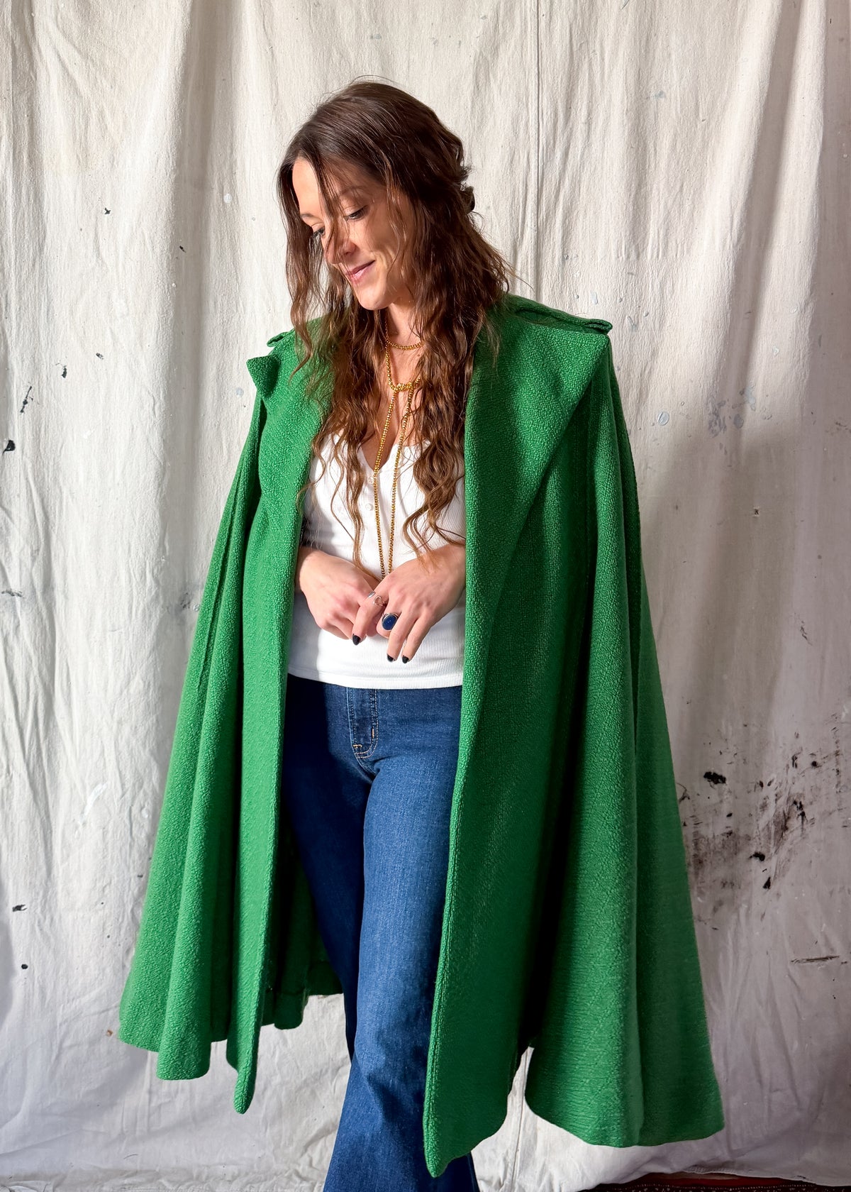 Vintage 60s Higbee's Cleveland Kelly Green Bouclé Cape Coat