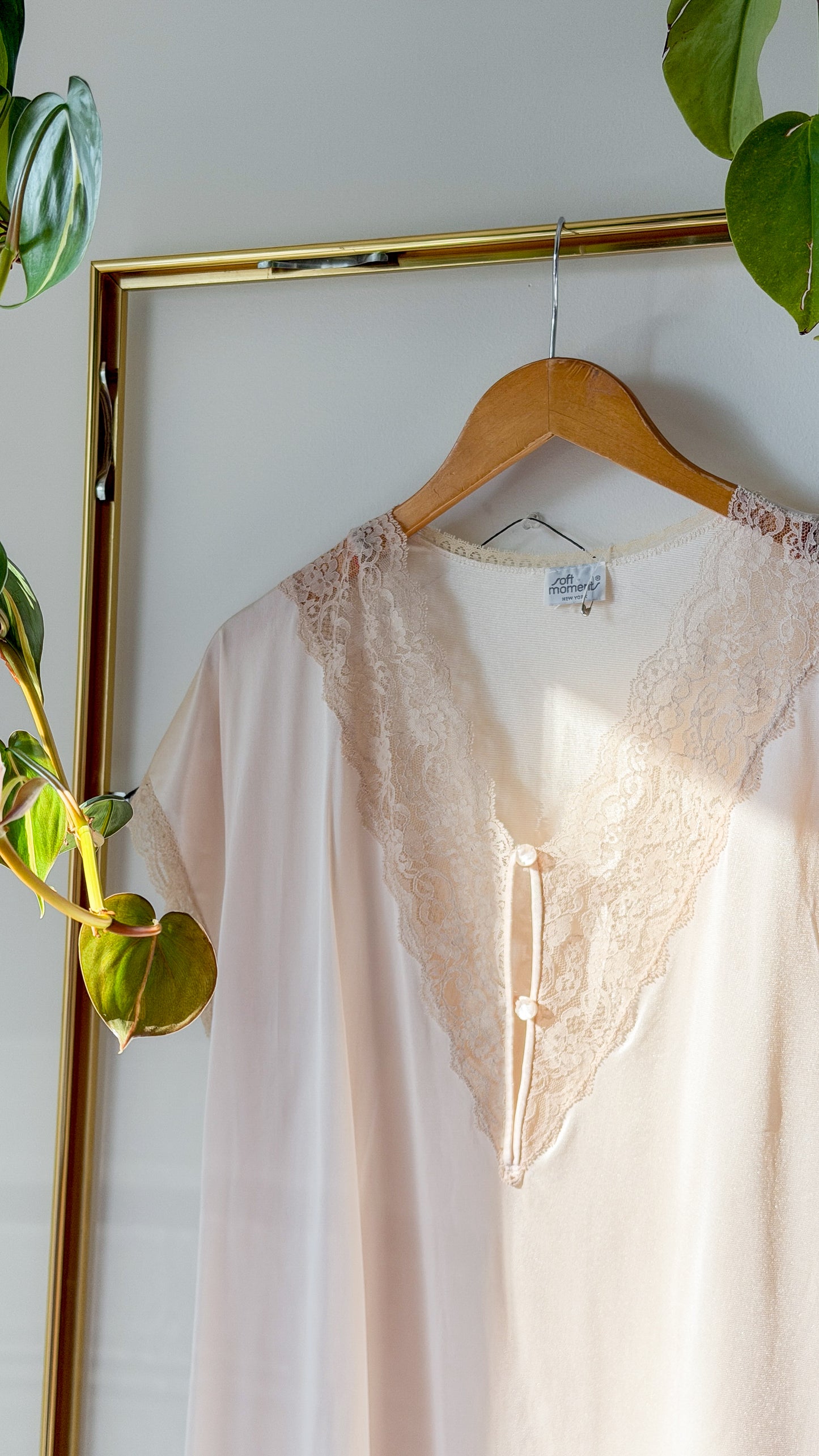 Vintage 90s Soft Moments Light Pink Lace Nighty Lingerie Sleepwear (XL)